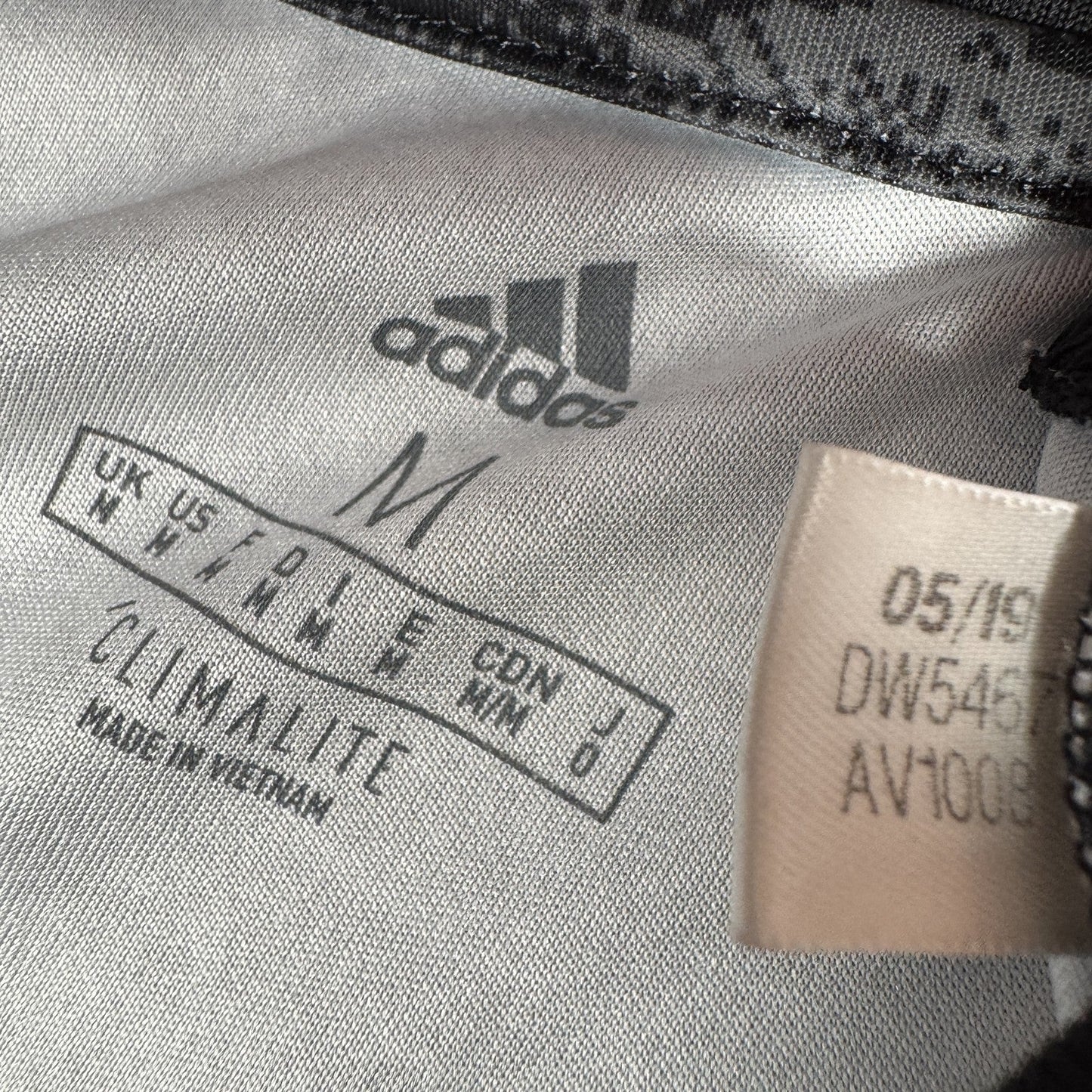 Juventus 2019/2020 Goalkeeper Football Shirt  Medium