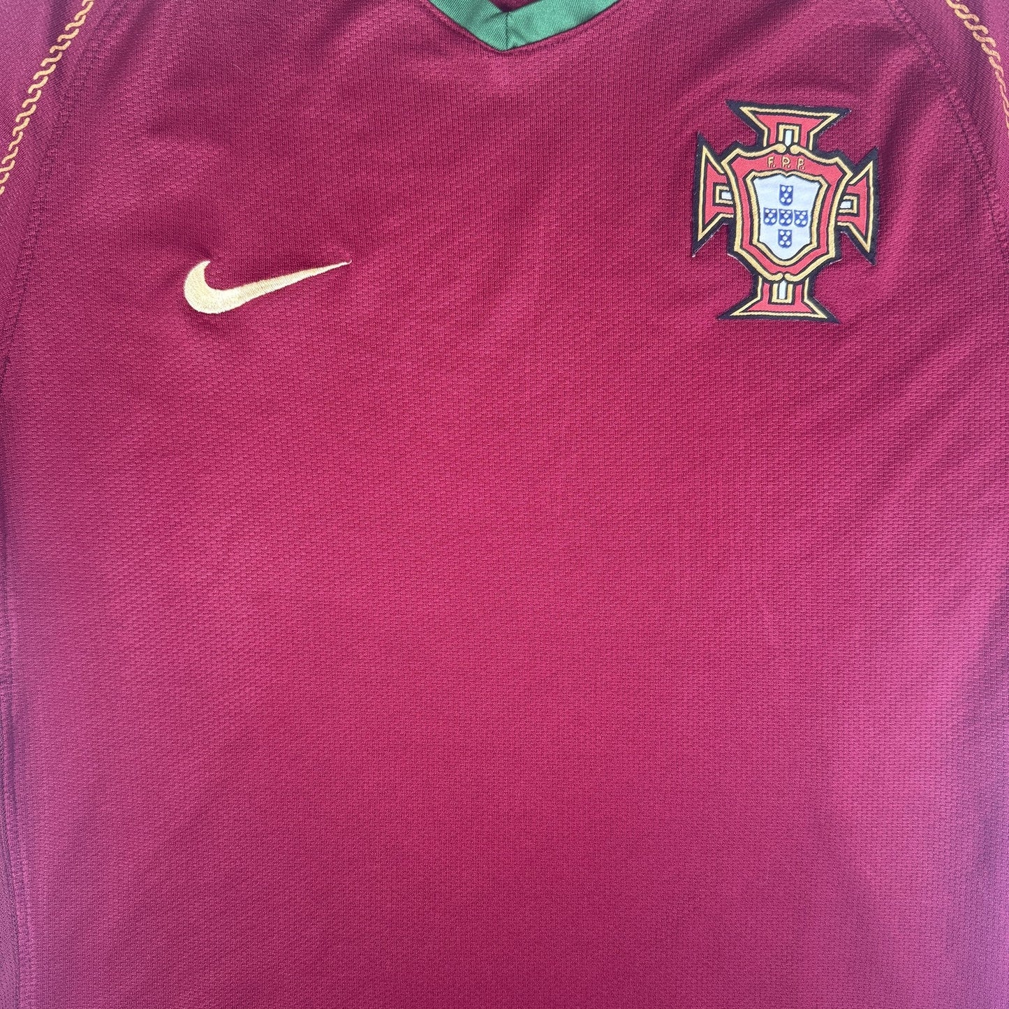 Portugal 2006/2007/2008 Home Football Shirt  Medium
