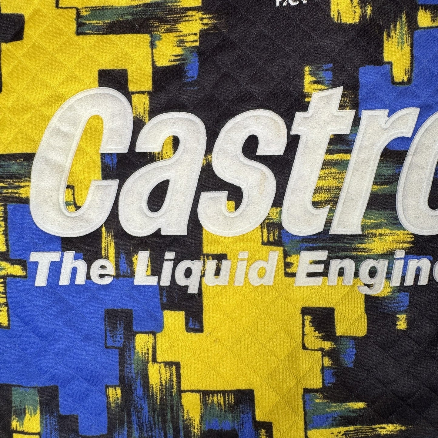 Swindon Town 1996/1997 Goalkeeper Football Shirt  Large