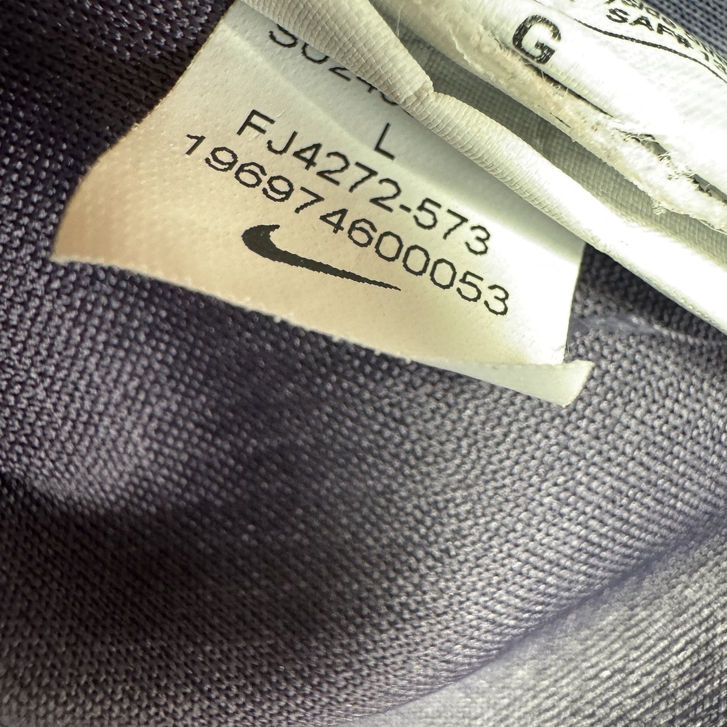 England 2024/2025 Away Football Shirt  Large