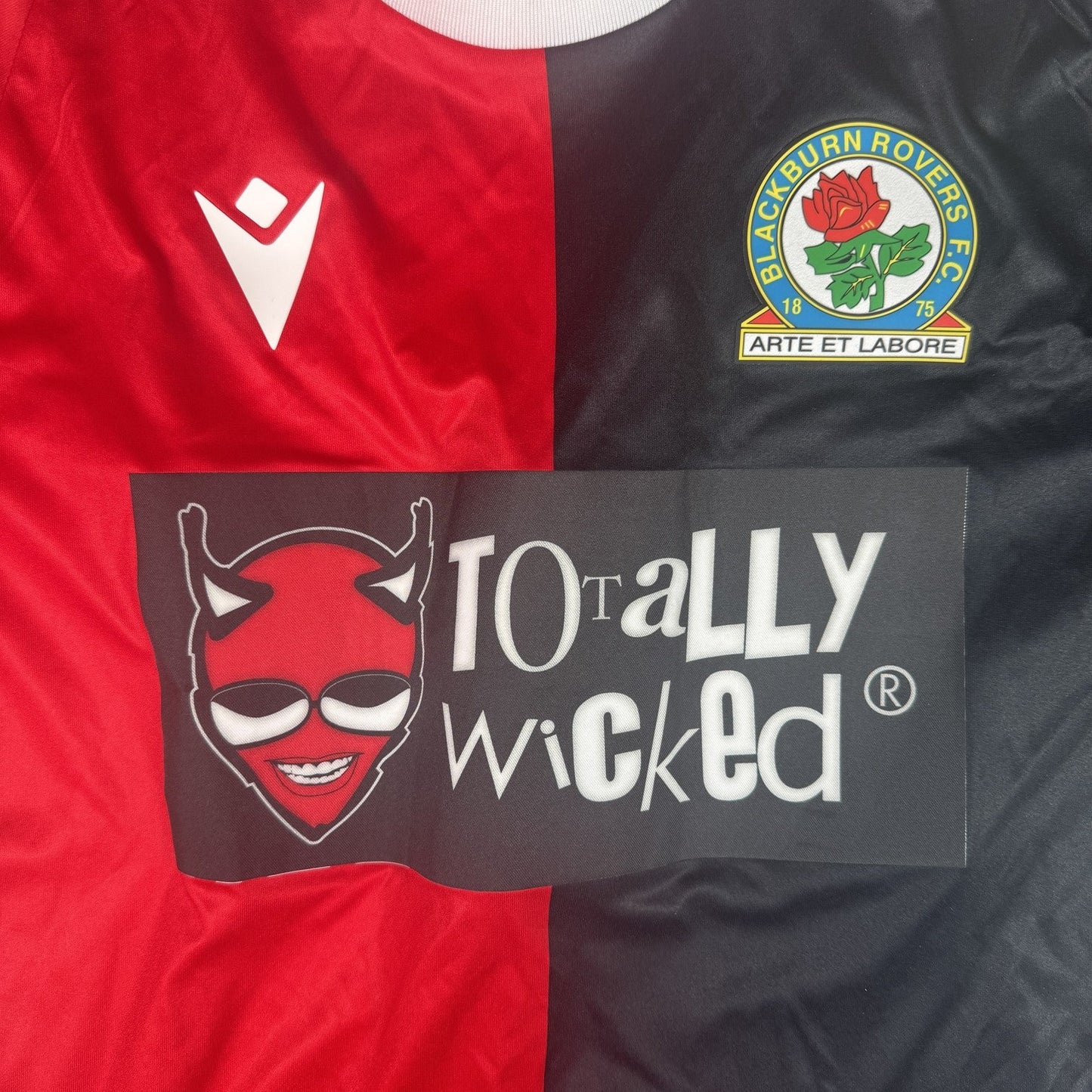 Blackburn Rovers 2021/2022 Away Football Shirt  Small