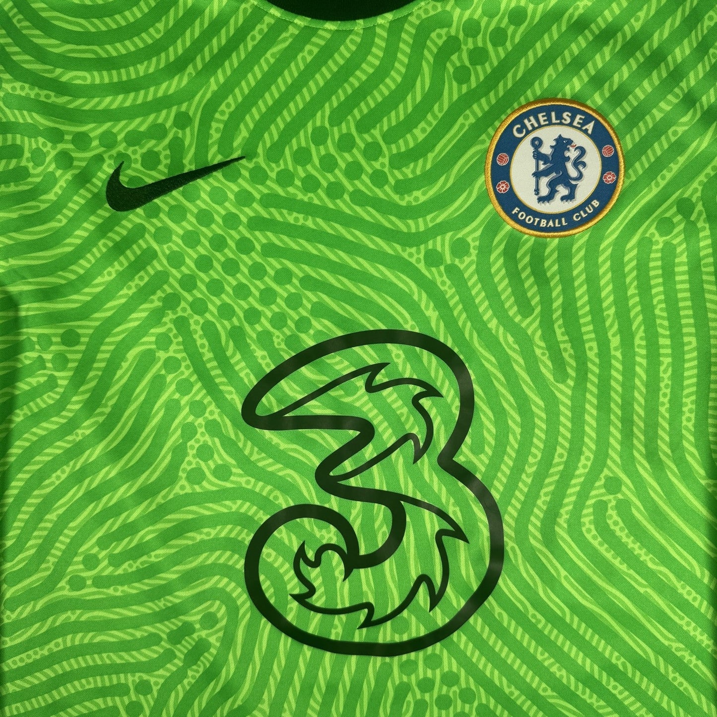 Chelsea 2020/2021 Goalkeeper Football Shirt  Medium