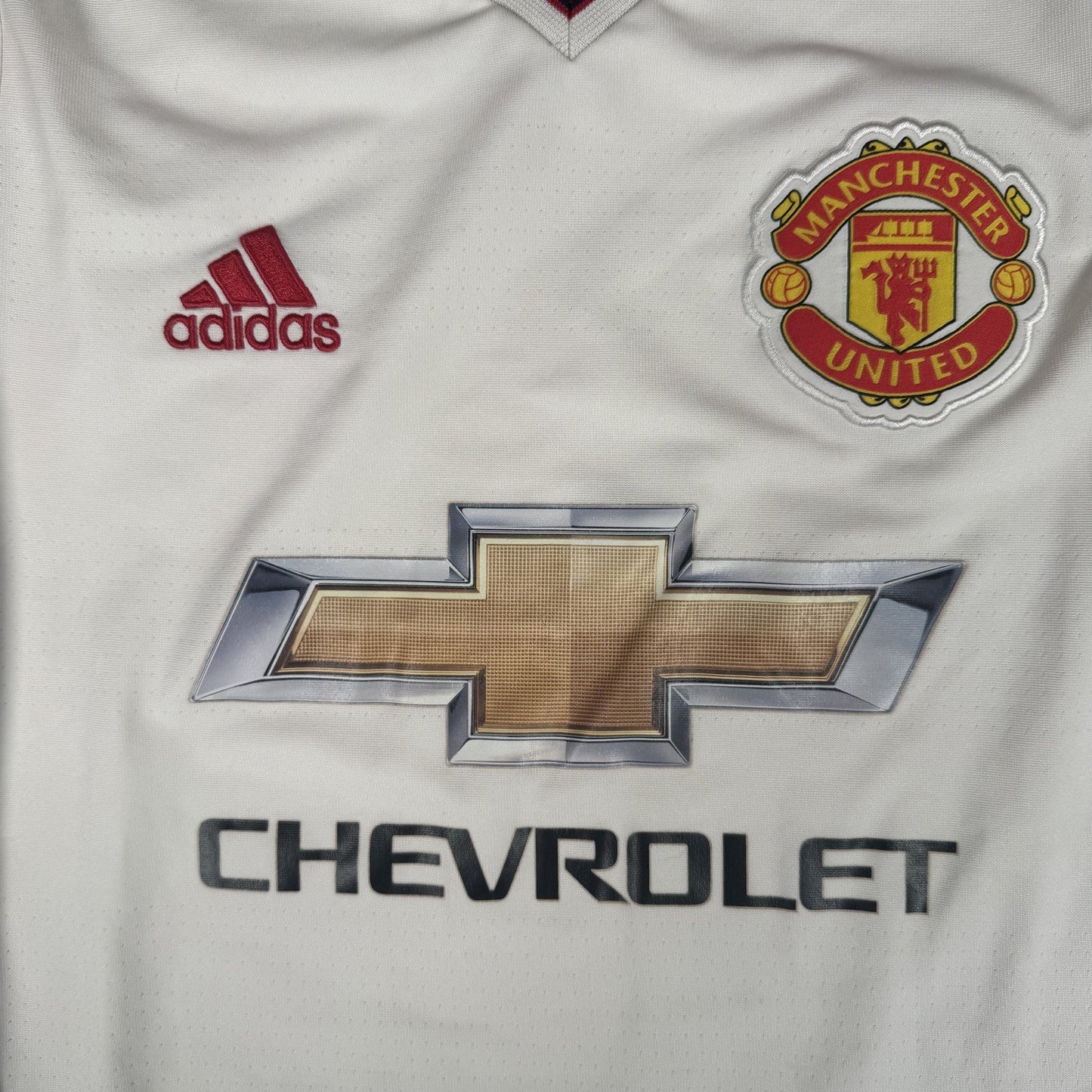 Manchester United 2015/2016 Away Long Sleeve Football Shirt Childs 13-14 Years