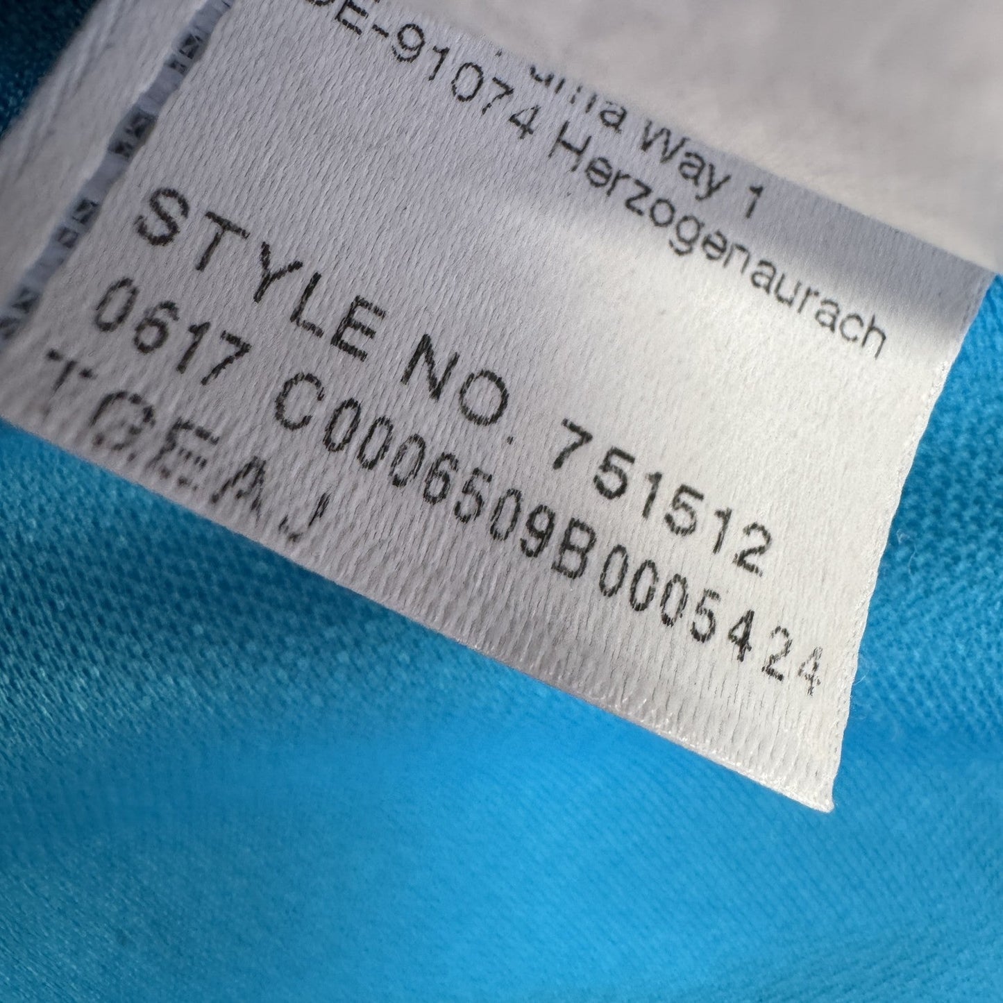 Arsenal 2017/2018 Away Football Shirt  Medium