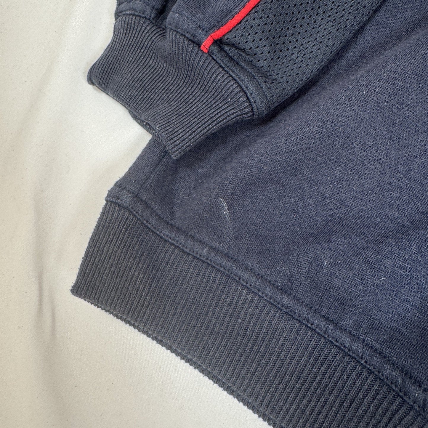 Liverpool 1996/1997 Reebok Training Sweatshirt  Medium