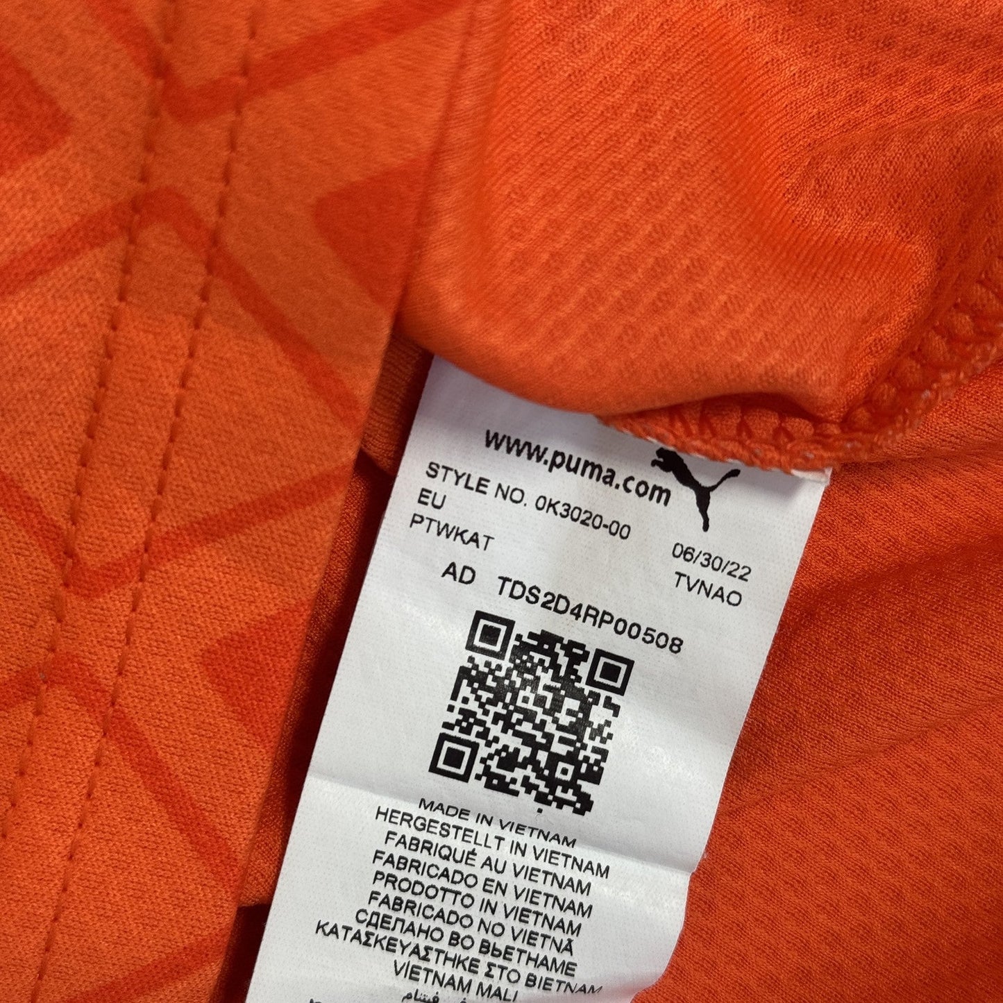 Blackpool 2022/2023 Home Football Shirt  Small