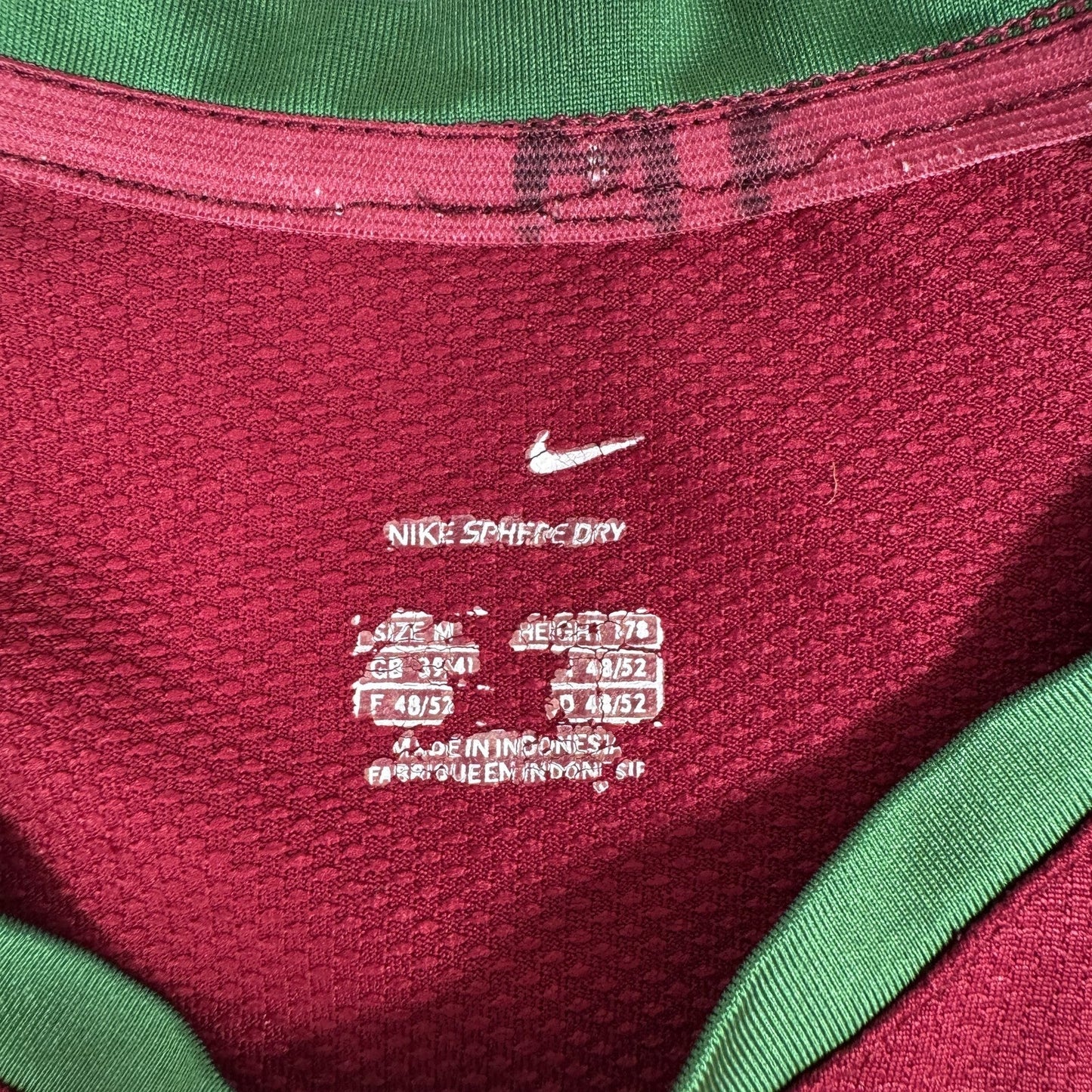 Portugal 2006/2007/2008 Home Football Shirt  Medium