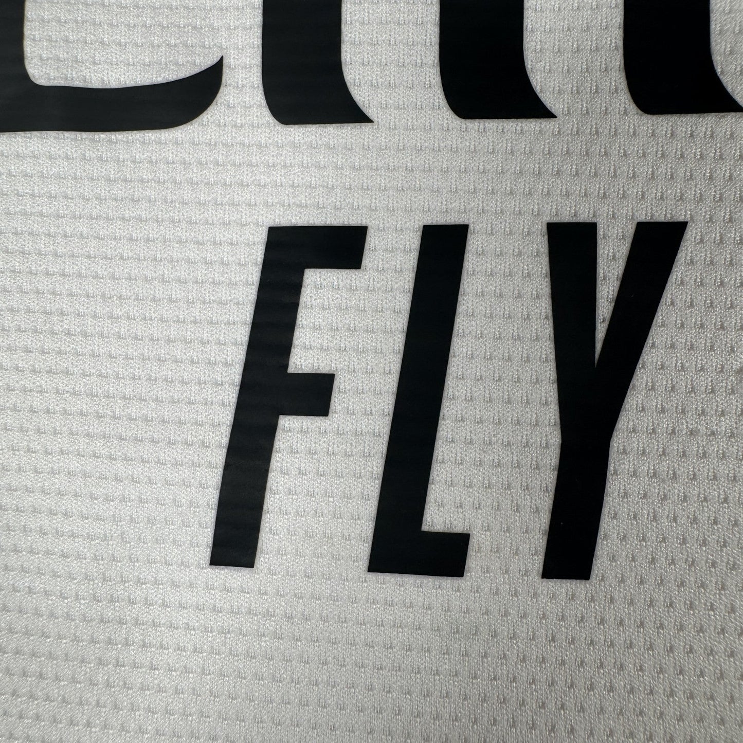 Benfica 2021/2022 Away Football Shirt  Small