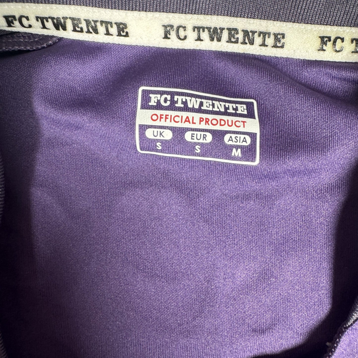 FC Twente 2019/2020 Goalkeeper Football Shirt  Small