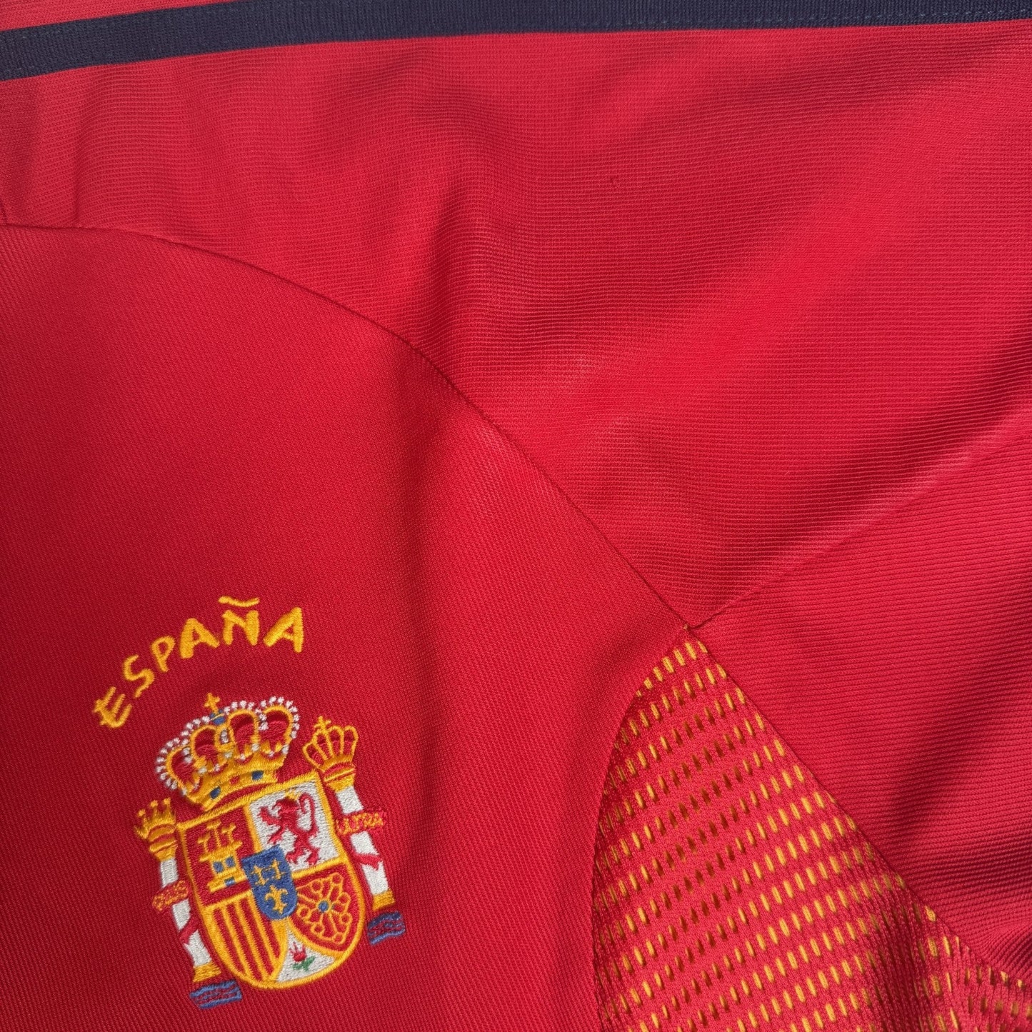 Spain 2002/2003/2004 Home Football Shirt  Large