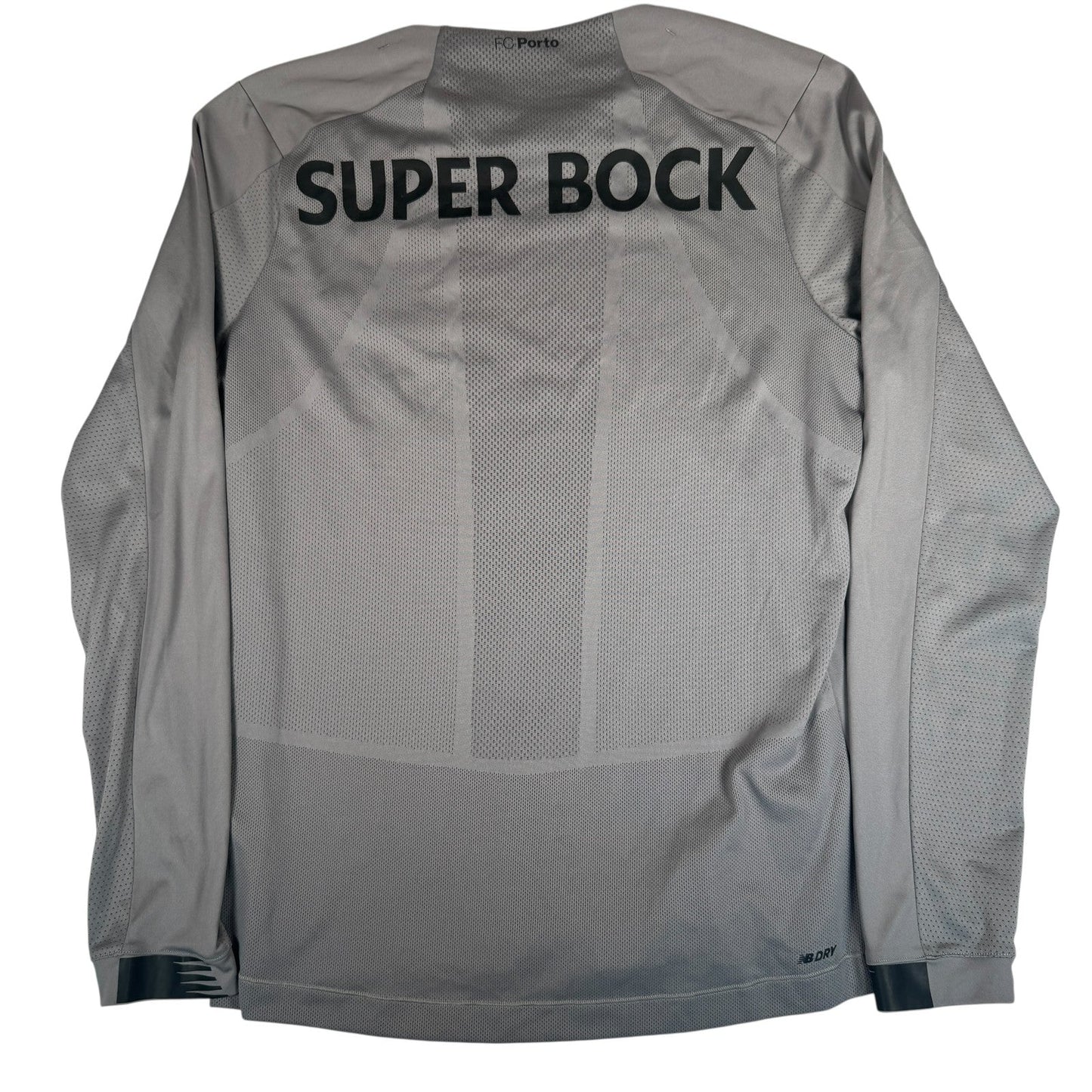 FC Porto 2019/2020 Goalkeeper Football Shirt  Small