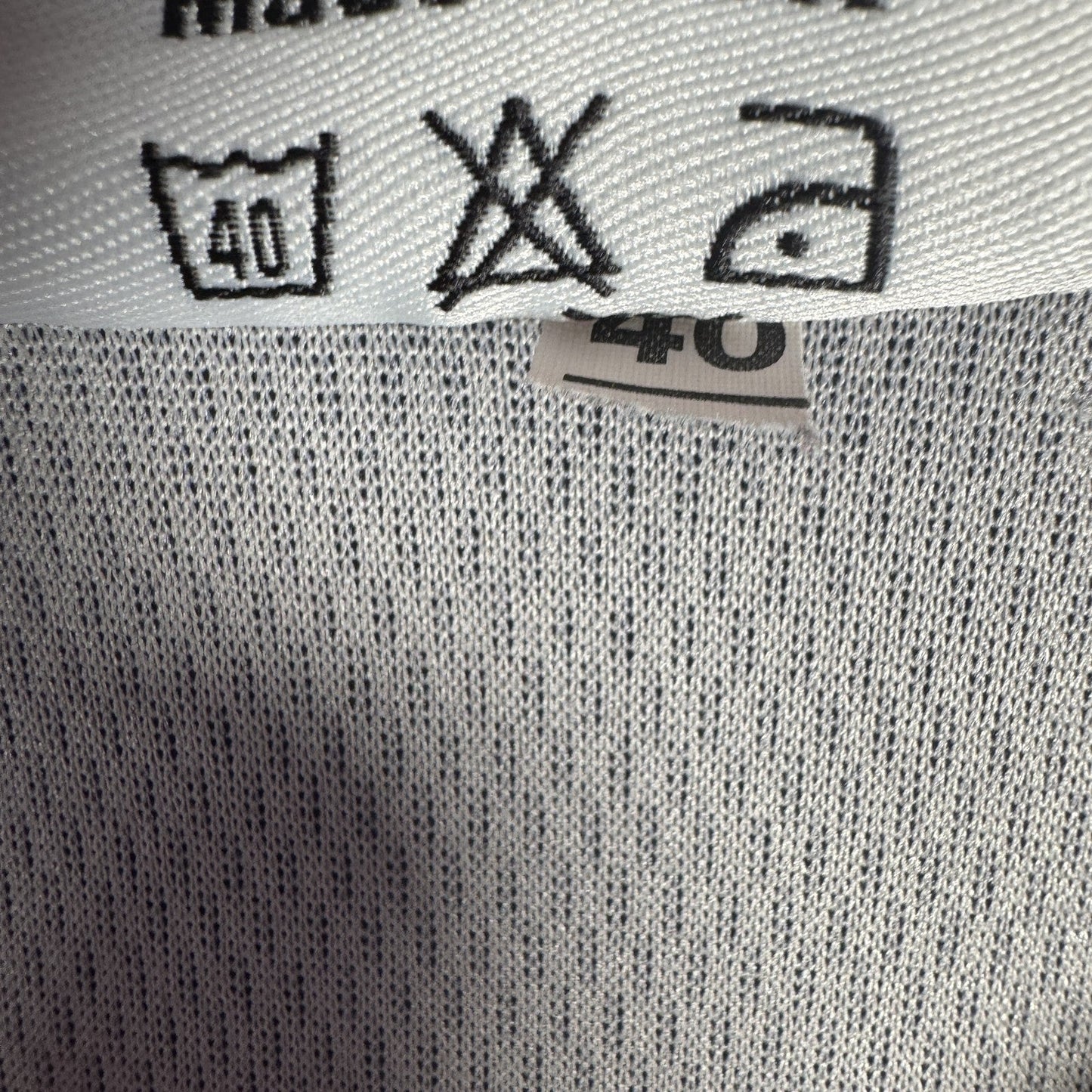 Shrewsbury Town 2006/2007 Away Football Shirt  Large