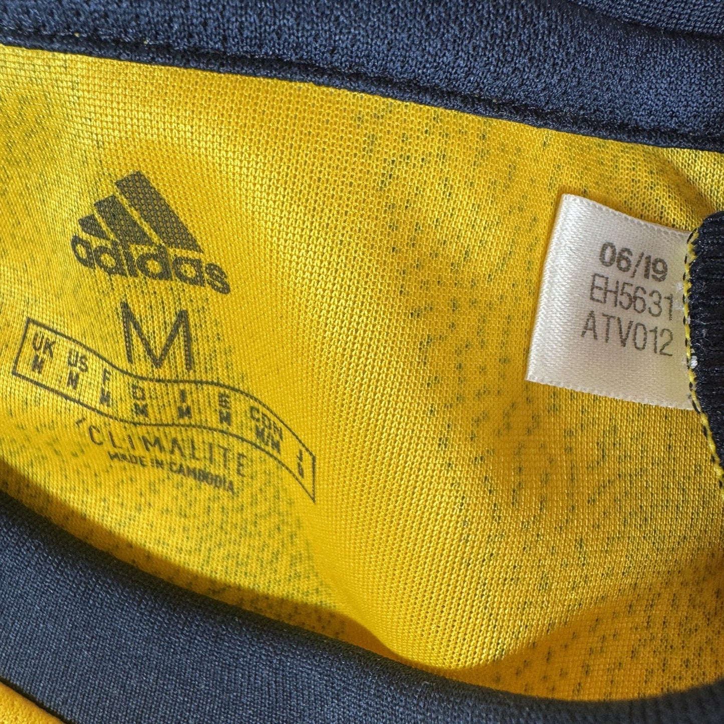 Arsenal 2019/2020 Away Long Sleeve Football Shirt  Medium