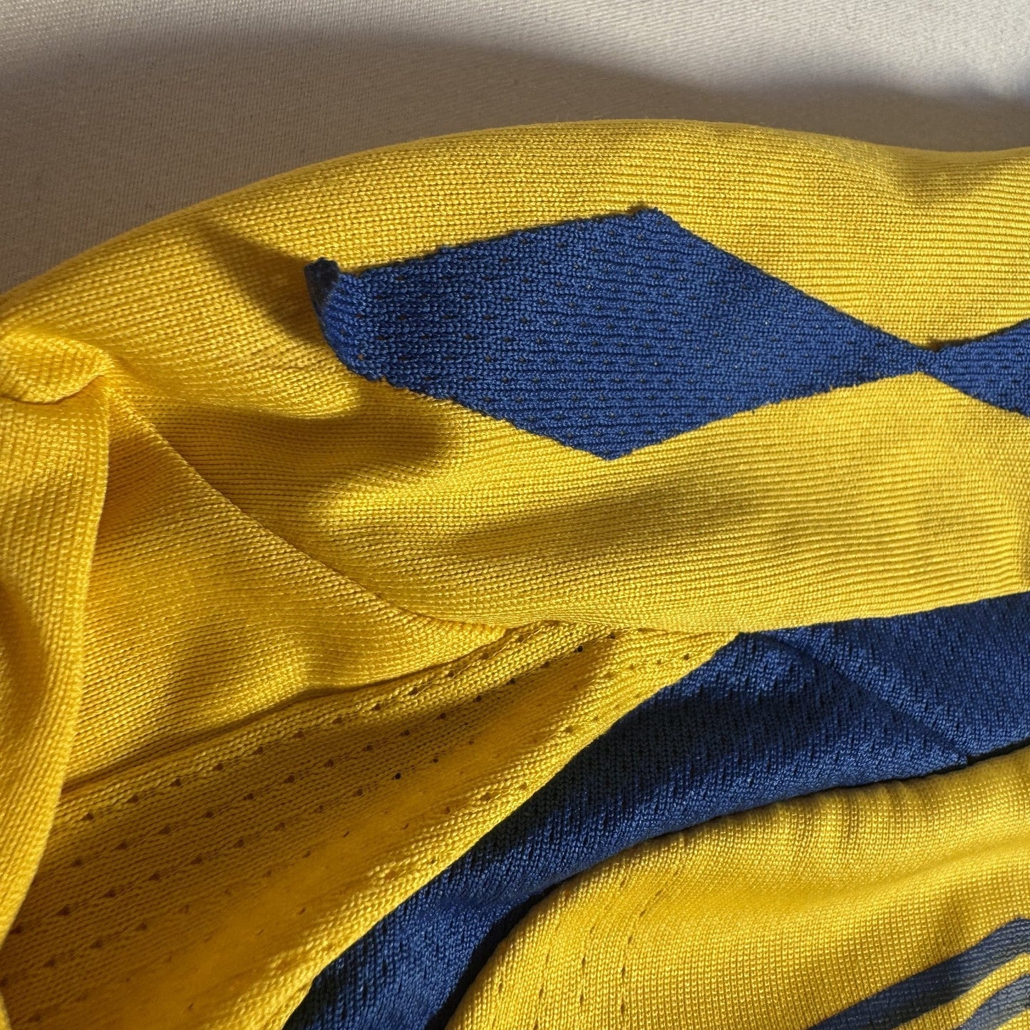 Sweden 2008/2009/2010 Home Football Shirt  Medium