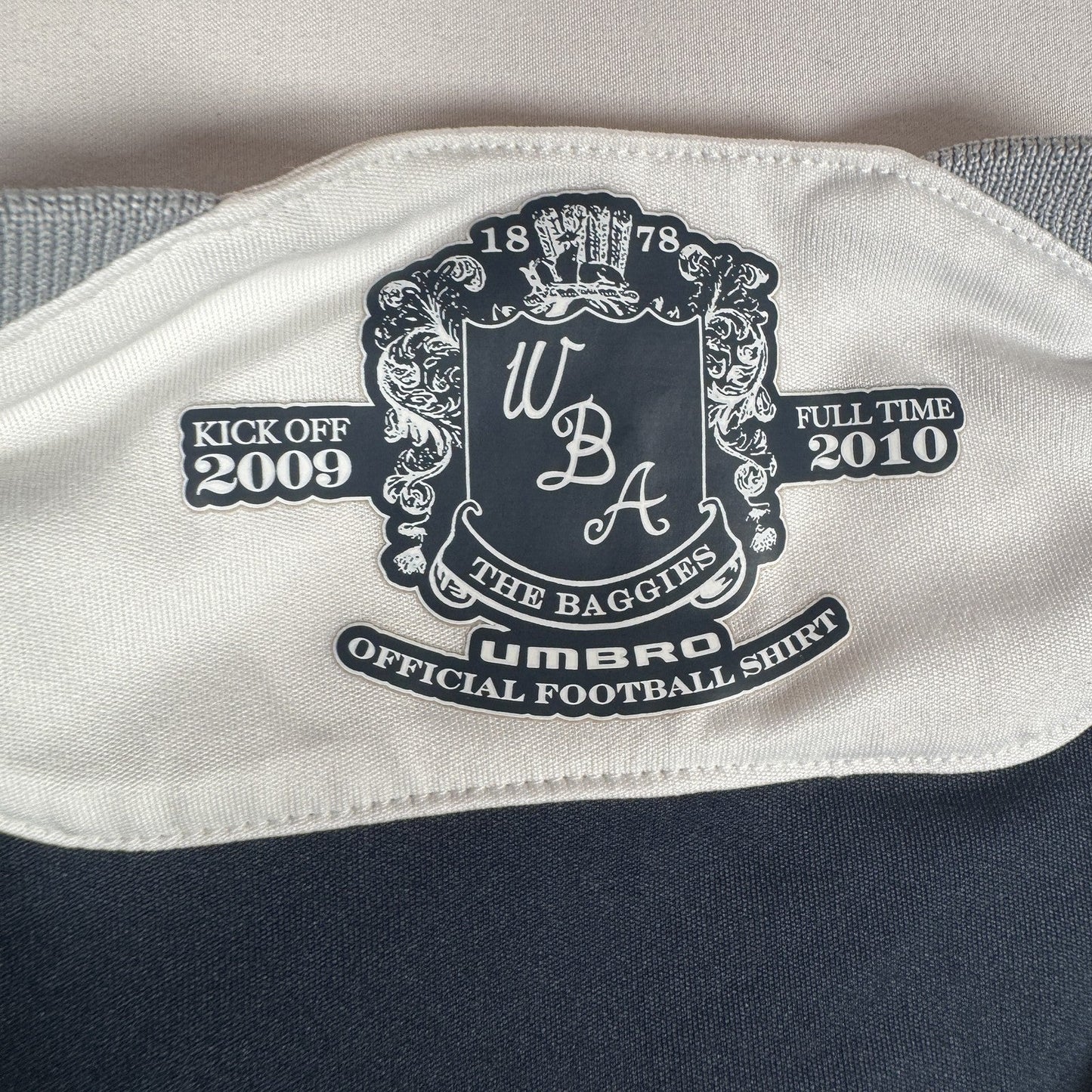 MILLER 10 West Bromwich Albion 2009/2010 Home Football Shirt Medium