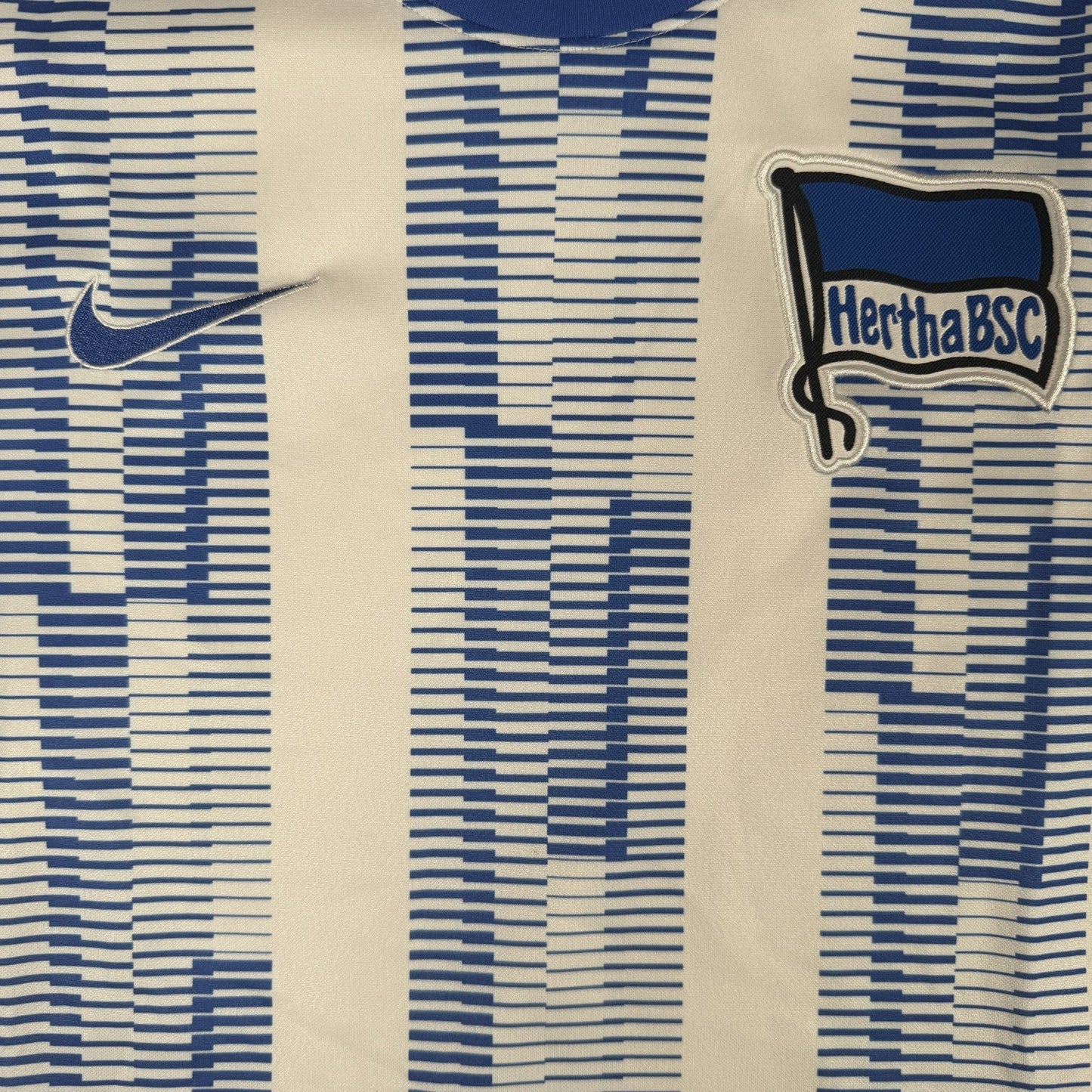 Hertha Berlin 2021/2022 Home Football Shirt  Medium