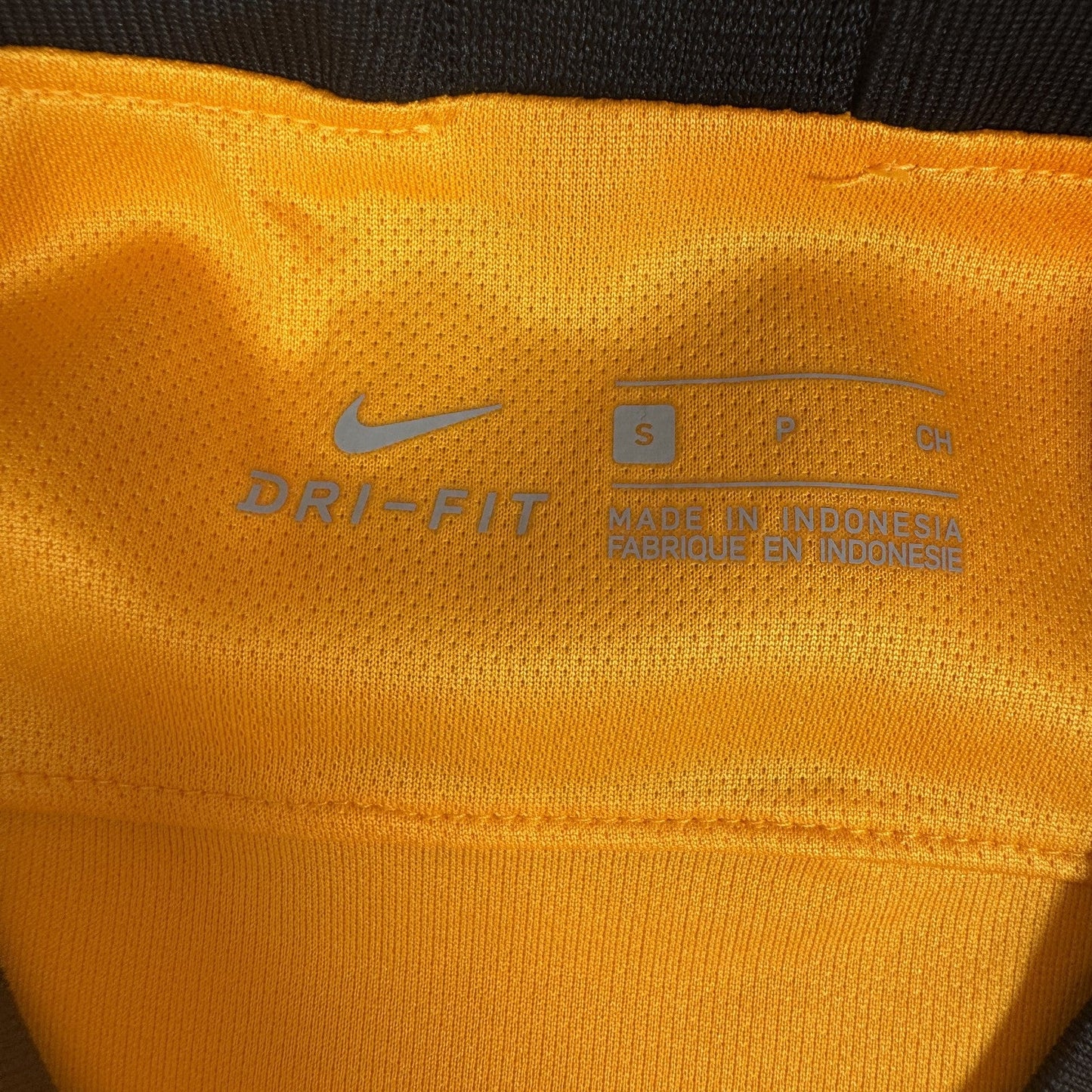 Kaizer Chiefs 2018/2019 Home Football Shirt  Small