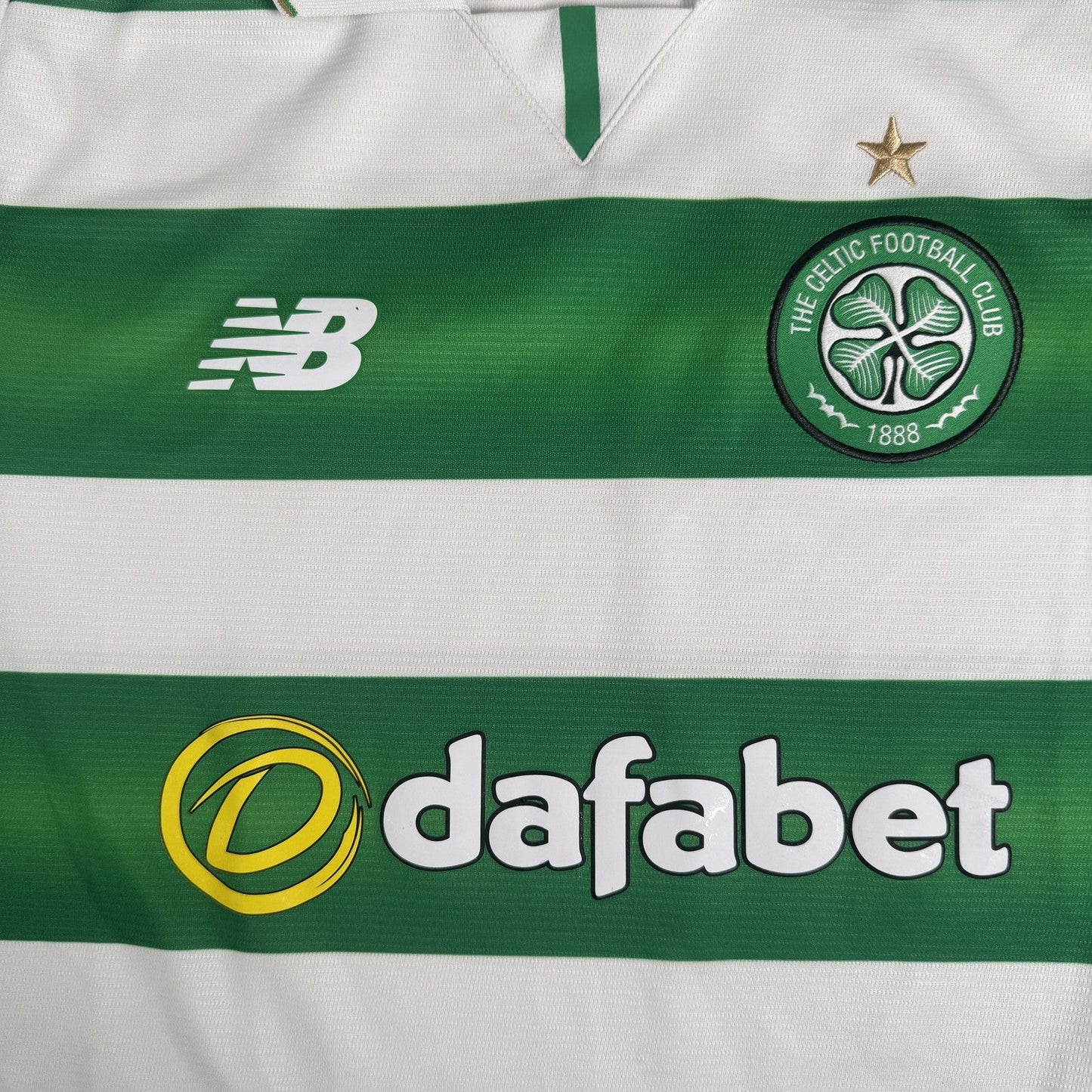 Celtic 2016/2017 Home Football Shirt  Medium
