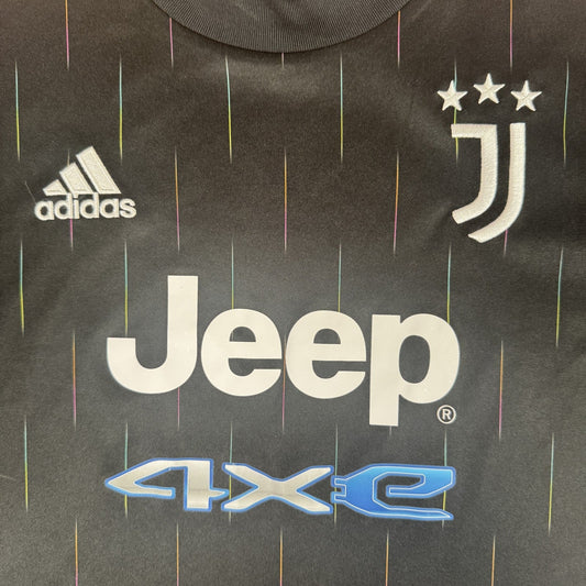 Juventus 2021/2022 Away Football Shirt  Large
