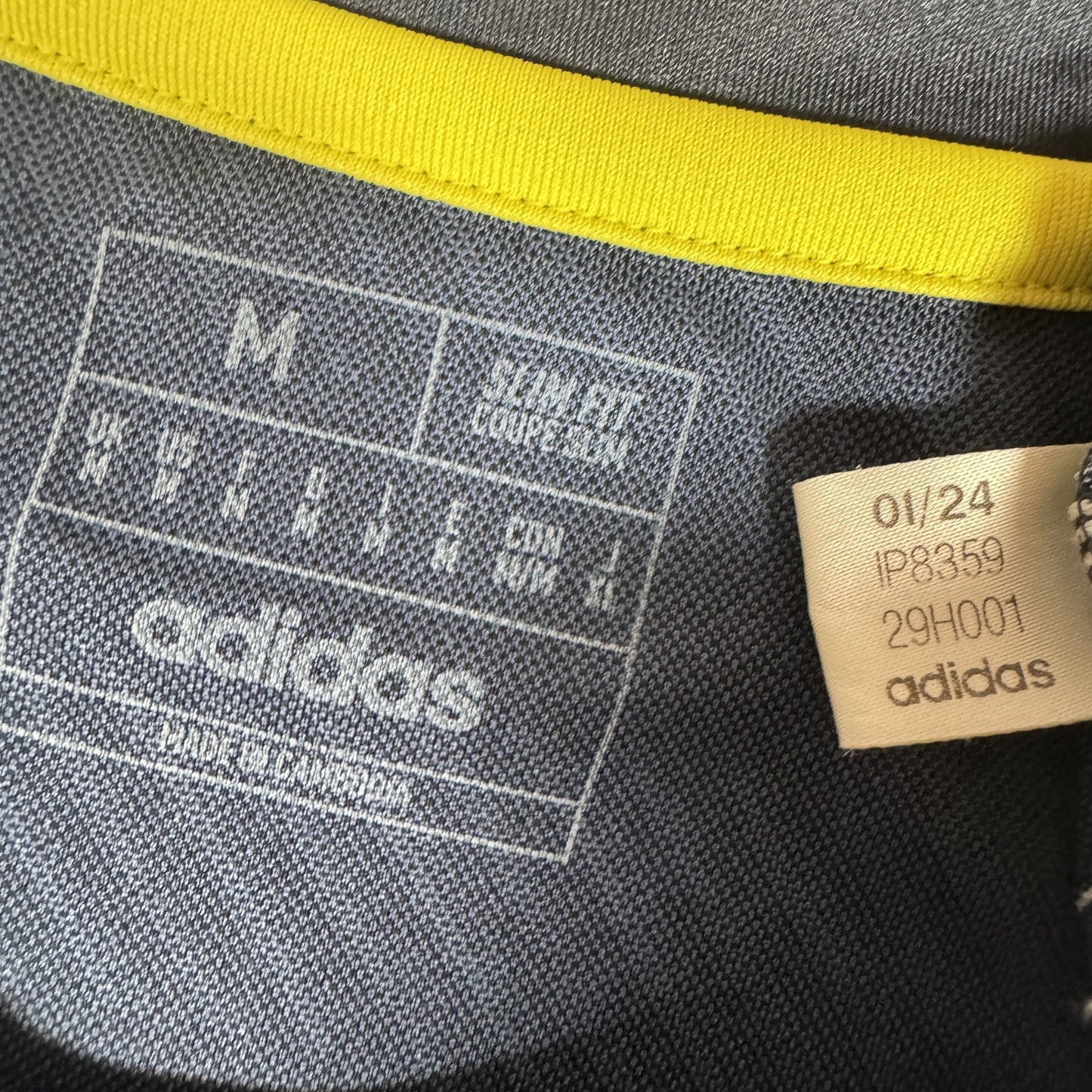 Scotland 2024/2025 Home Football Shirt  Medium