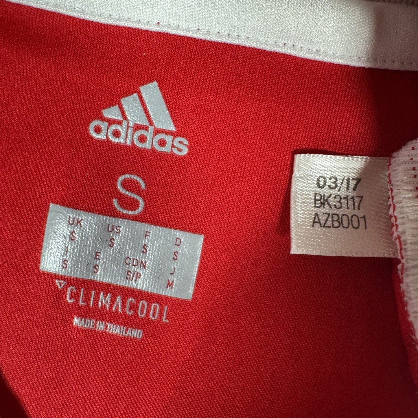 Nottingham Forest 2017/2018 Home Football Shirt  Small