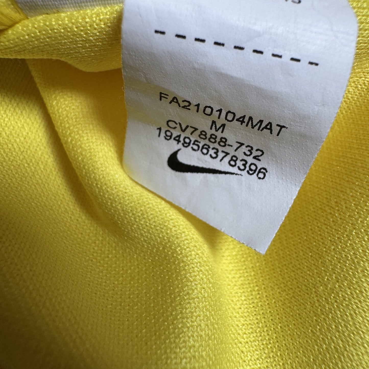 Chelsea 2021/2022 Away Football Shirt  Medium