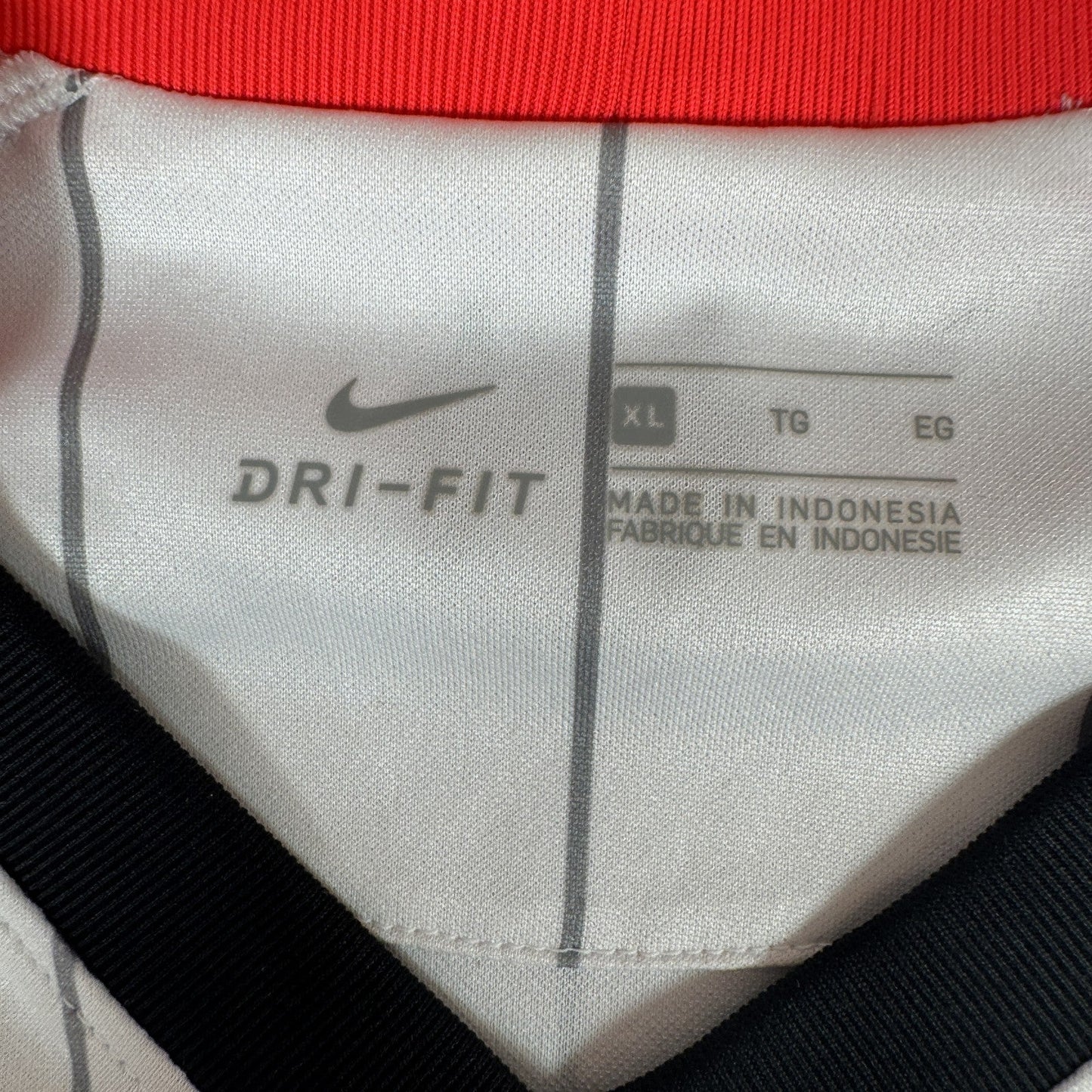 Liverpool 2021/2022 Nike Air Max Training Football Shirt  XL