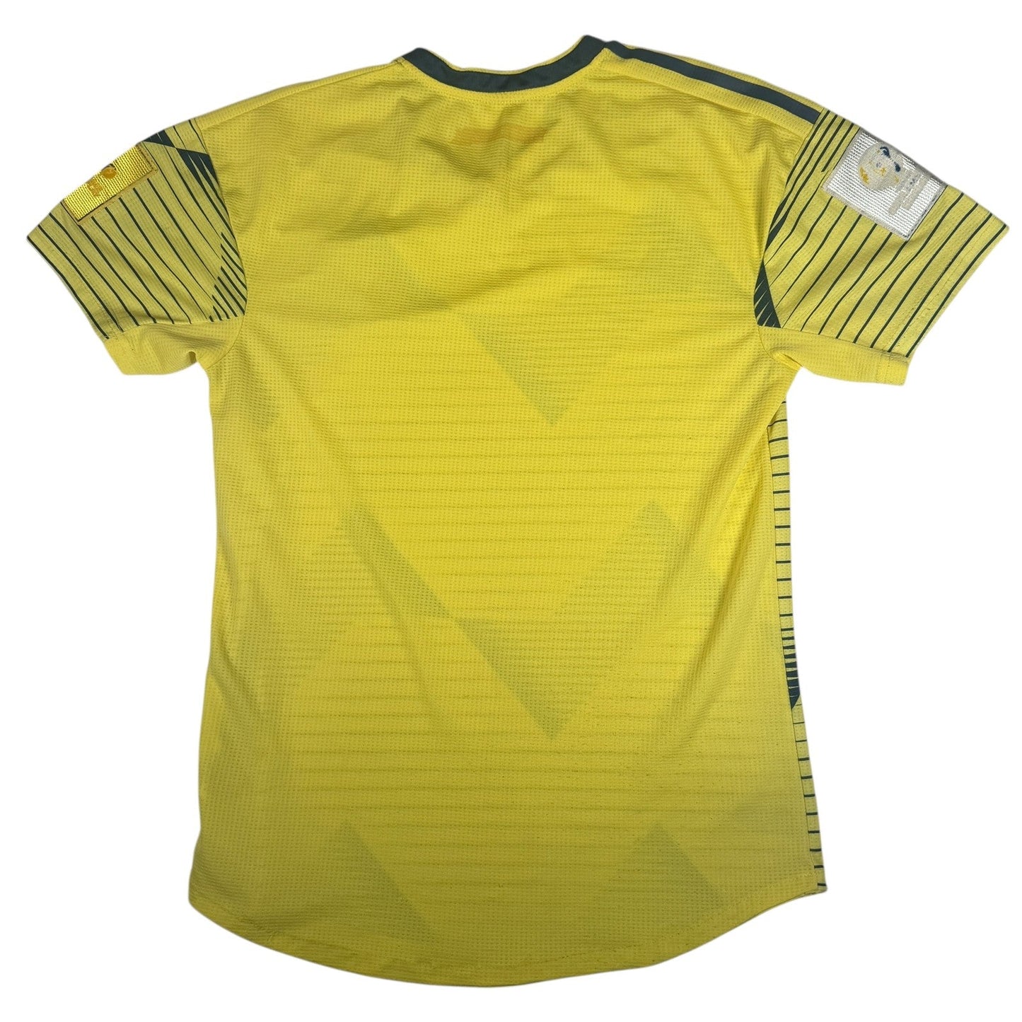 Colombia 2019/2020 Home Player Spec Football Shirt  Medium