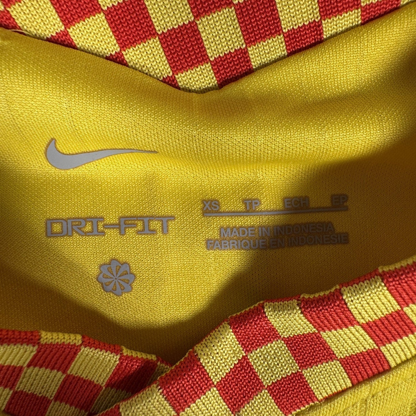 Liverpool 2021/2022 Third Football Shirt  XS