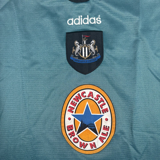 Newcastle United 1996/1997 Goalkeeper Football Shirt  Small