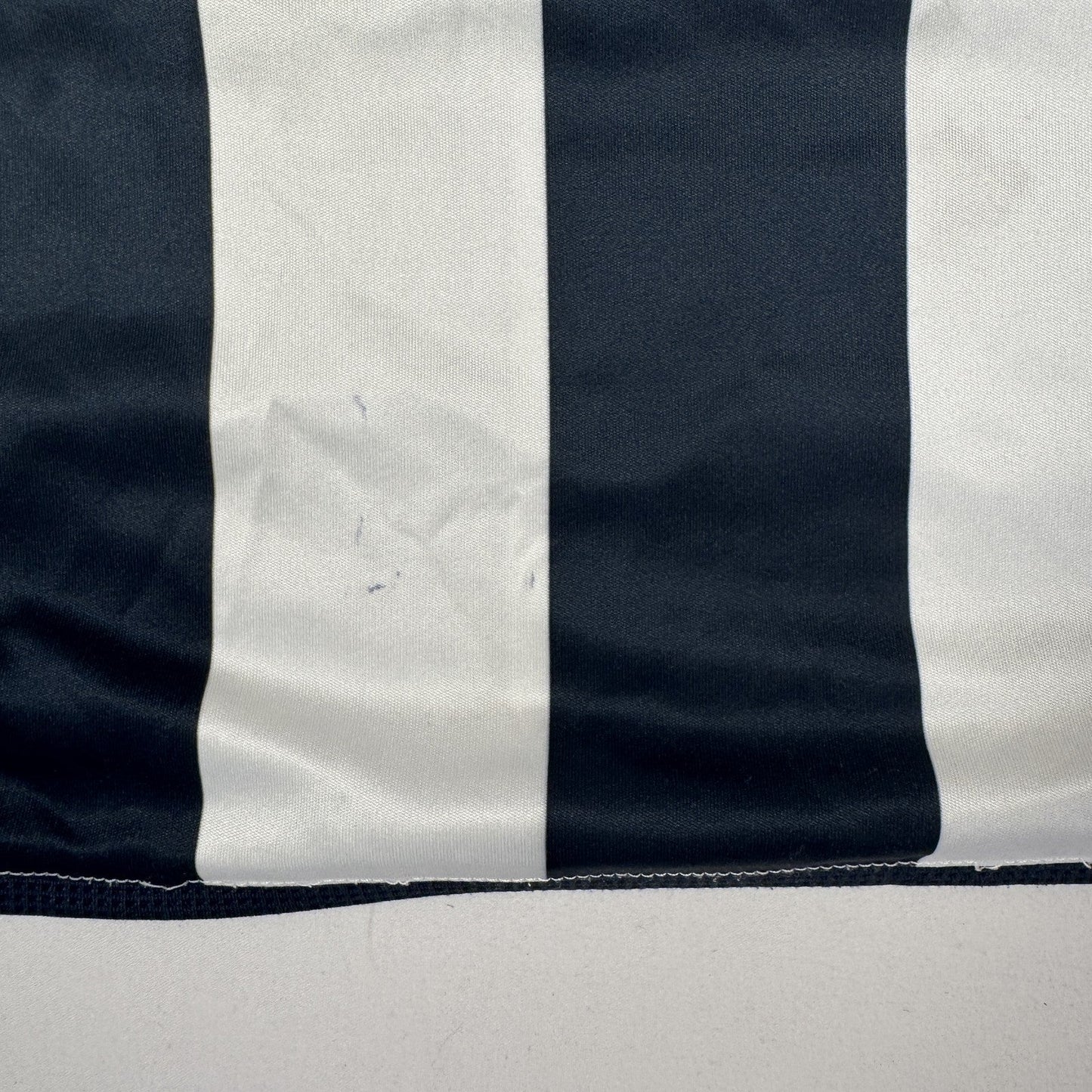 MILLER 10 West Bromwich Albion 2009/2010 Home Football Shirt Medium