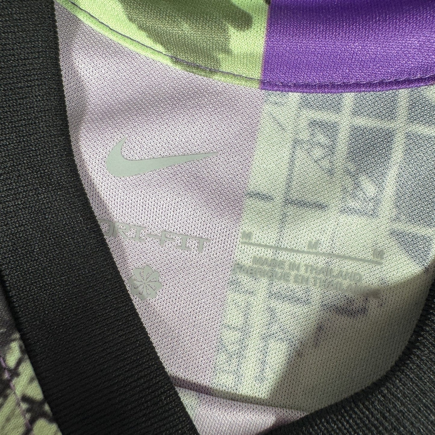 Tottenham Hotspur 2021/2022 Third Football Shirt  Medium