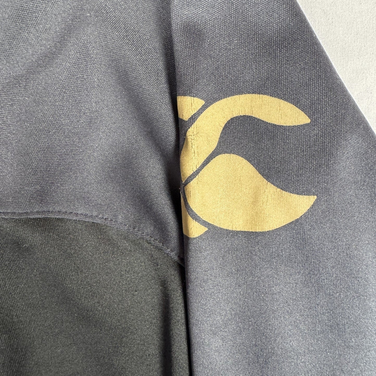 Portsmouth 2008/2009 Third Football Shirt  Large