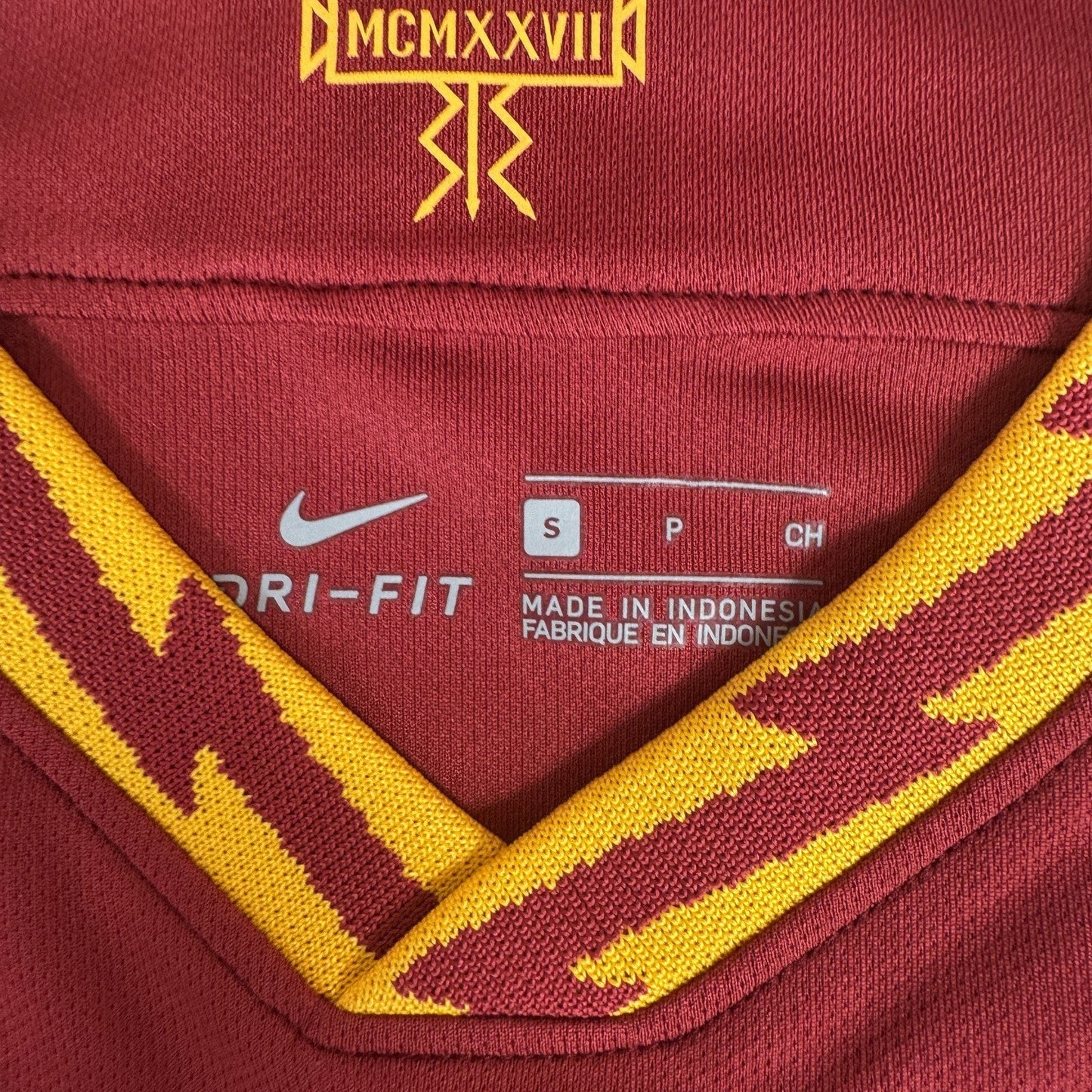 AS Roma 2019/2020 Home Football Shirt  Small