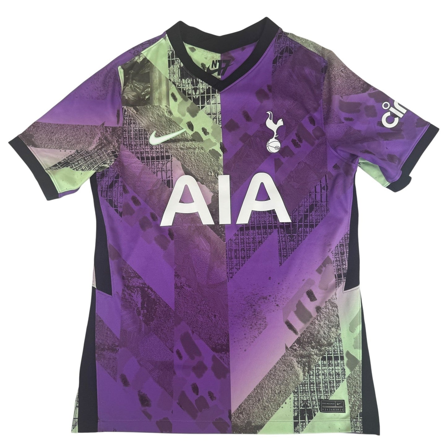Tottenham Hotspur 2021/2022 Third Football Shirt Medium