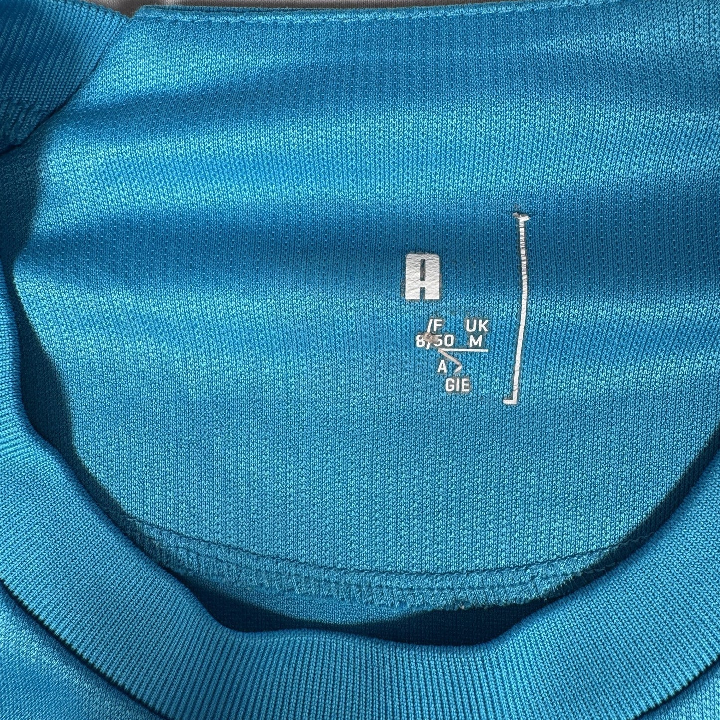 Arsenal 2017/2018 Away Football Shirt  Medium