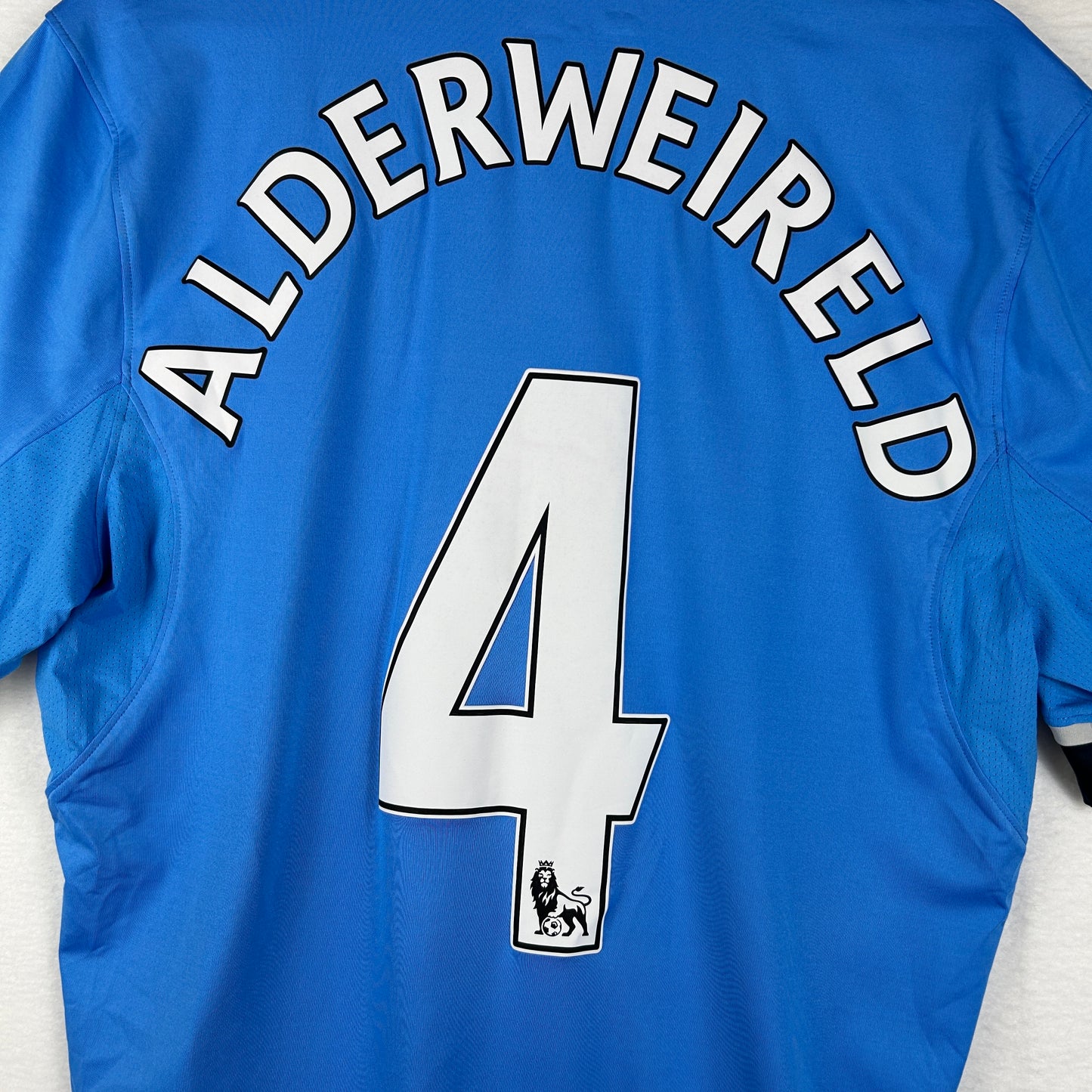 Tottenham Hotspur 2015/2016 Player Issue Away Shirt - Alderweireld 4