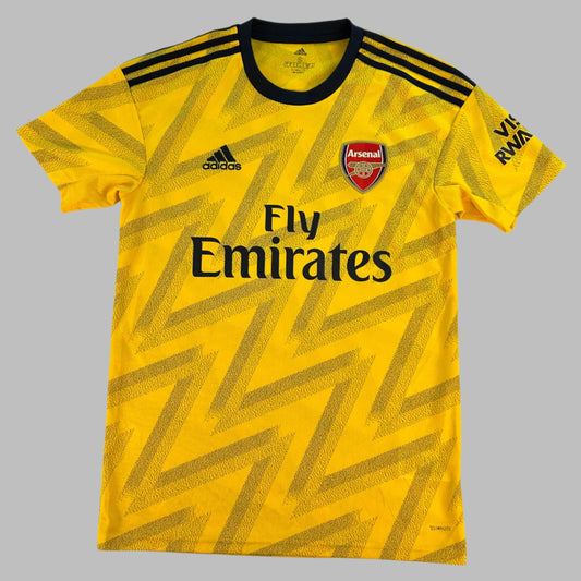 Arsenal 2019/2020 Away Shirt front with Fly Emirates sponsor