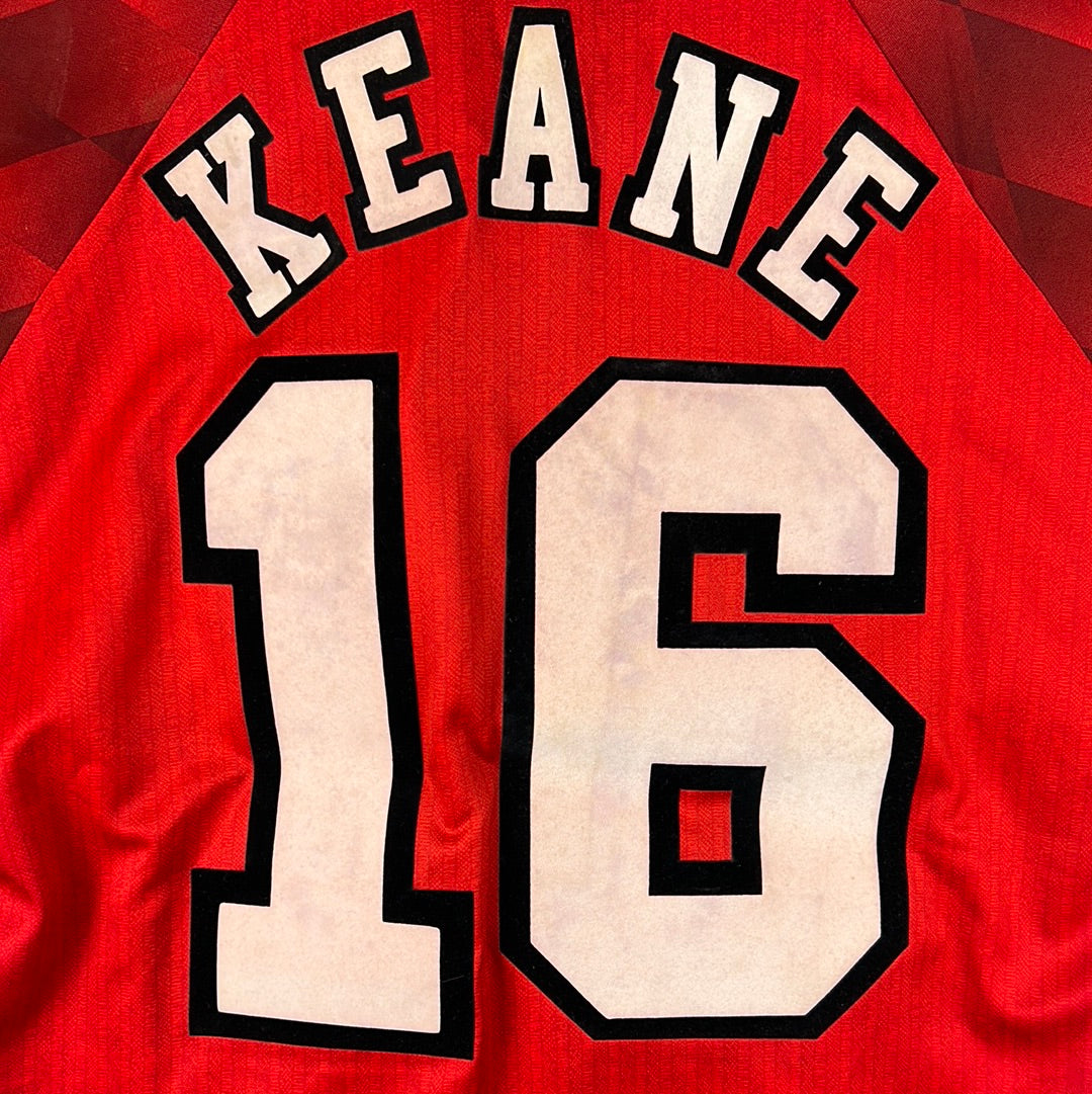 Manchester United 1996/1997 & 1997/1998 Home Shirt - XL - Keane 16
