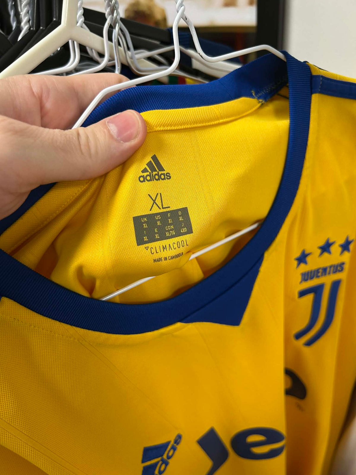 Juventus 2017-2018 Away Shirt (BNWT) XL