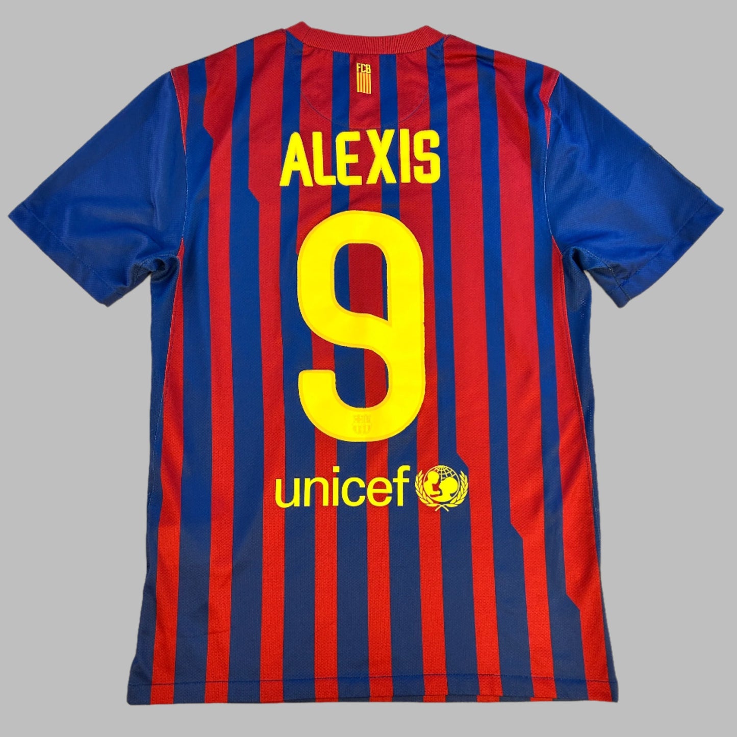 Barcelona 2011-2012 Home Shirt - Small