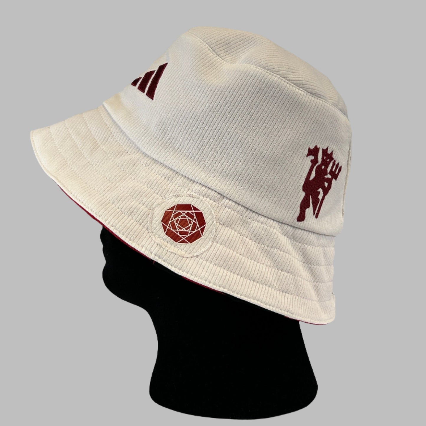 Manchester United Upcycled 23/24 Third Bucket Hat