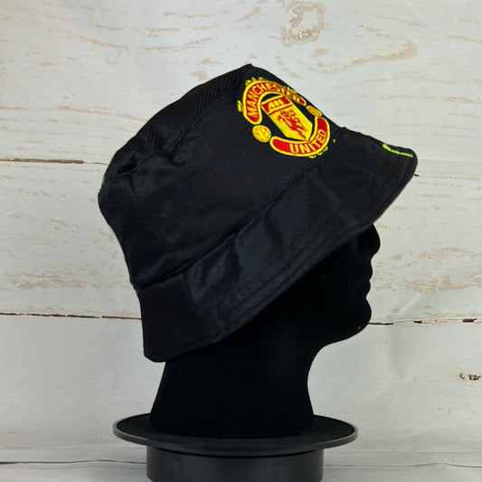 Manchester United 98/99 Upcycled Black Third Shirt Bucket Hat