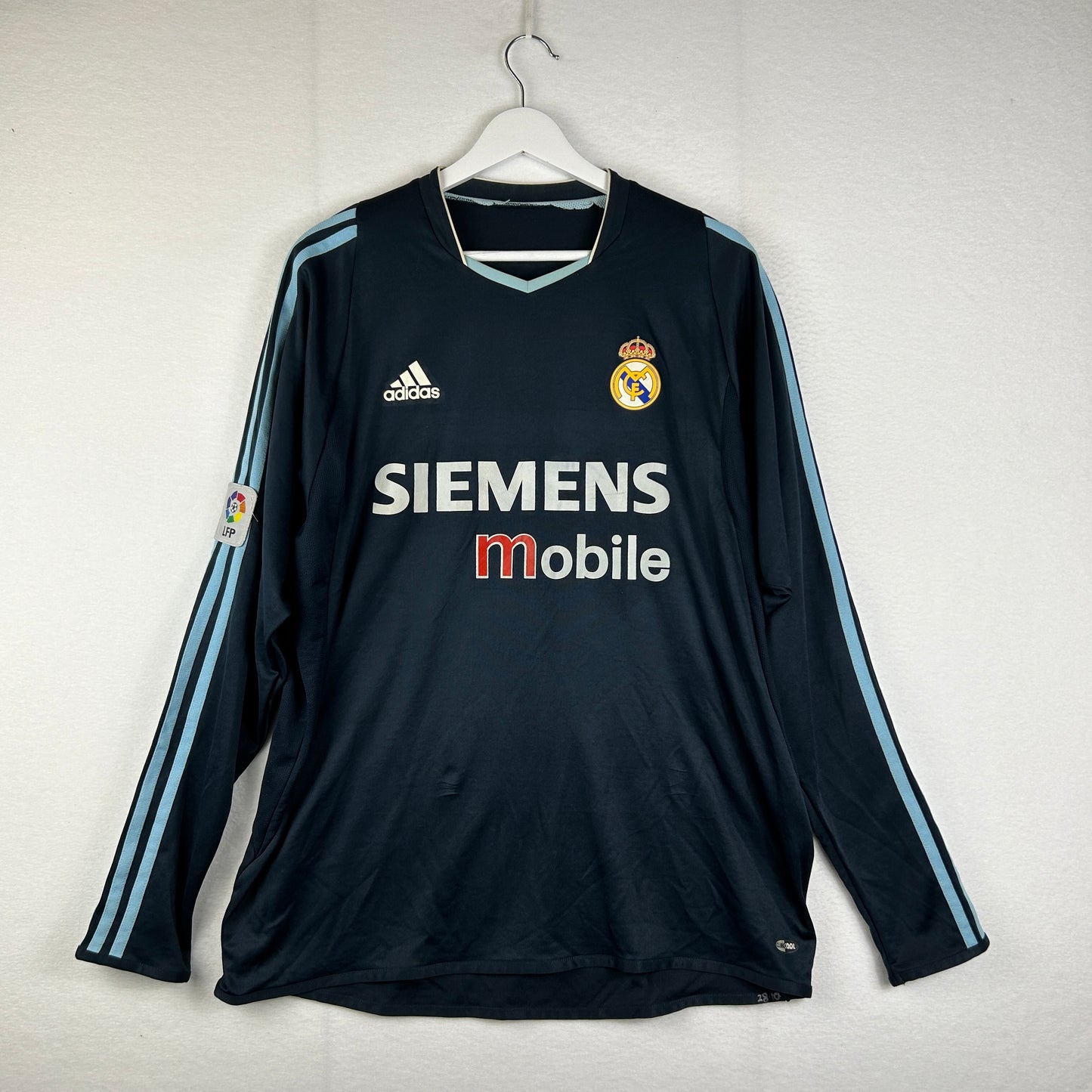 Real Madrid 2003/2004 Player Issue Away Shirt - Figo 10