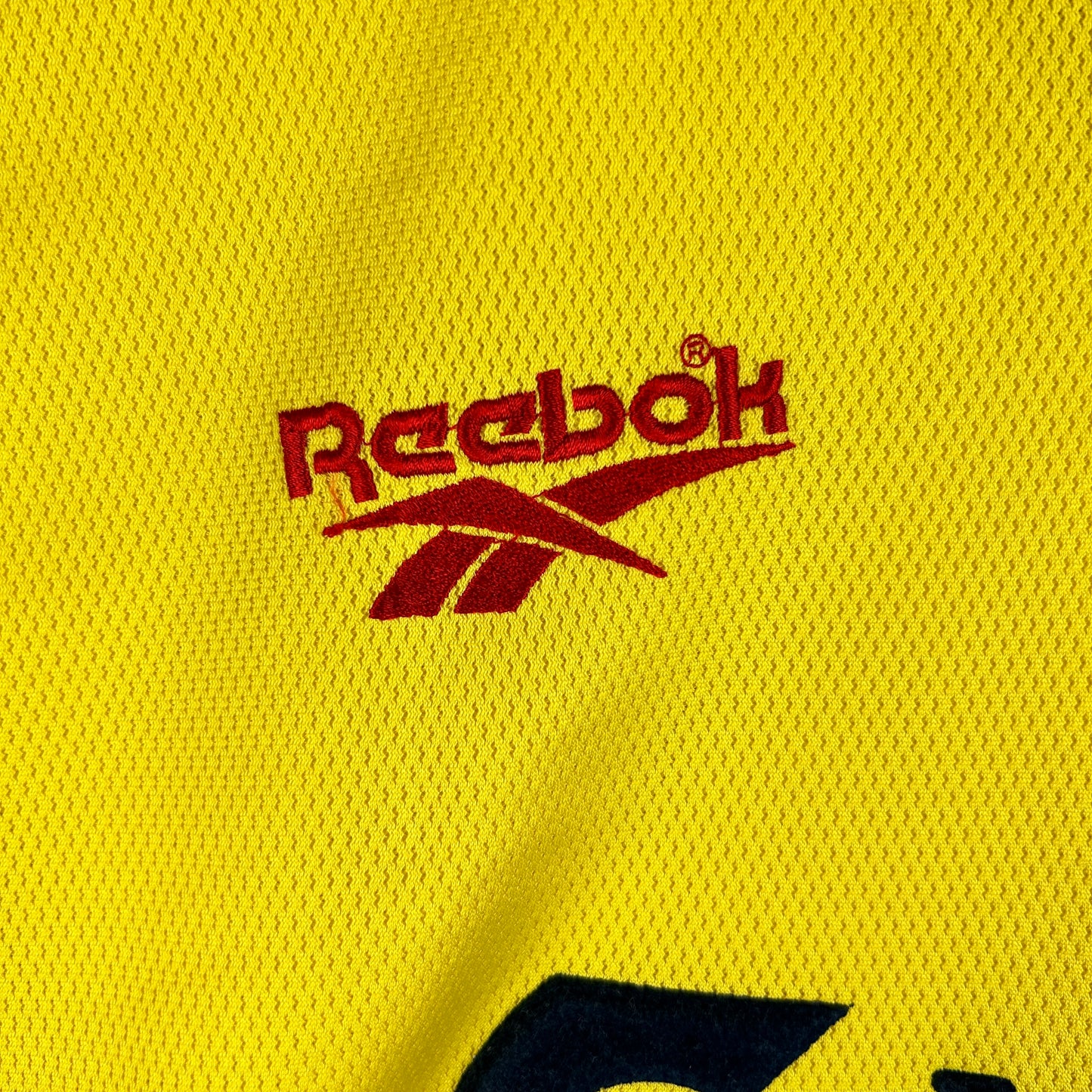 Liverpool 1997-1998 Away Shirt - Medium (38-40) - Mint Condition