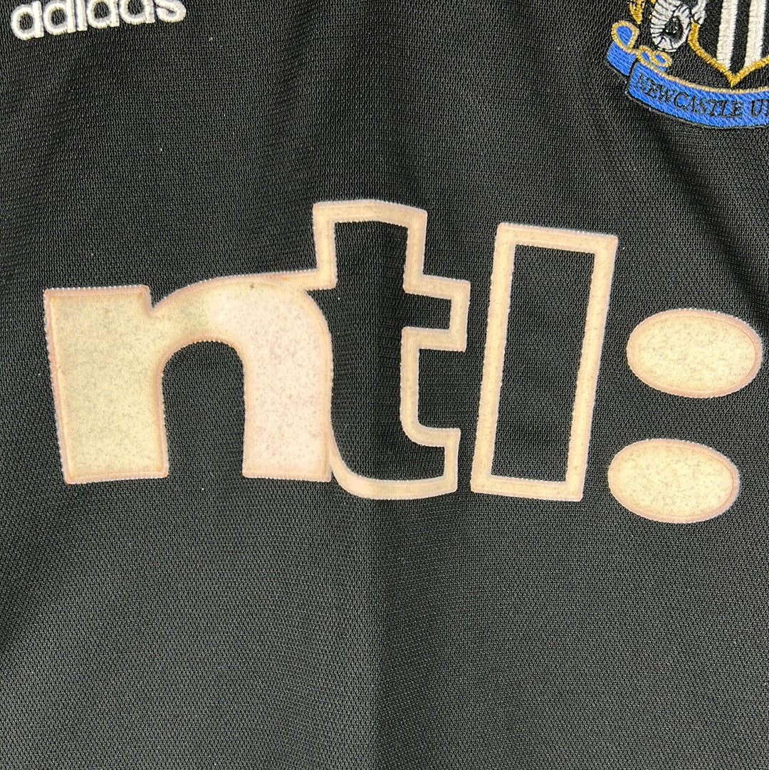 Newcastle United 2000/2001 Away Shirt - Large - Excellent