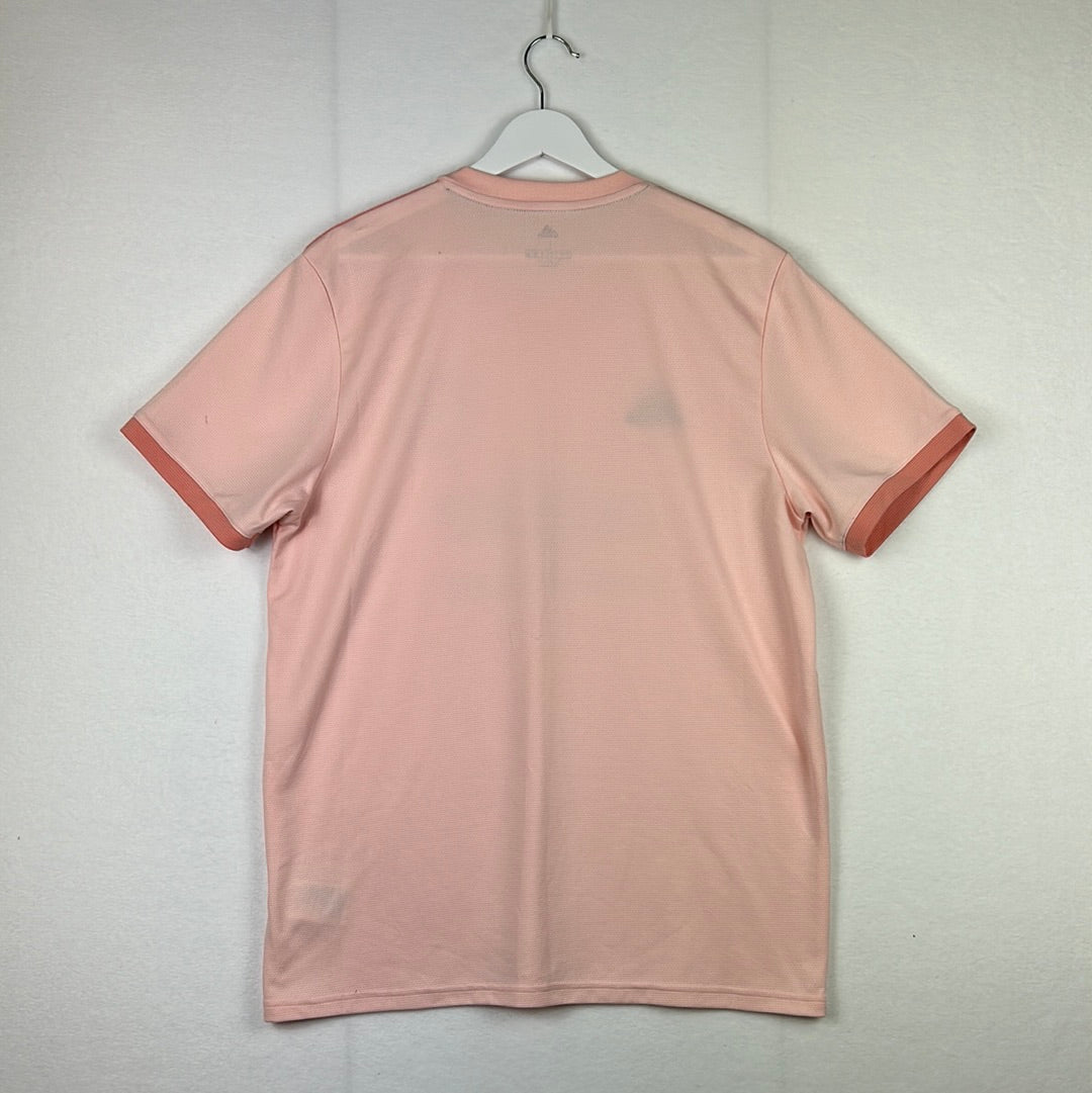 Man utd pink away kit online