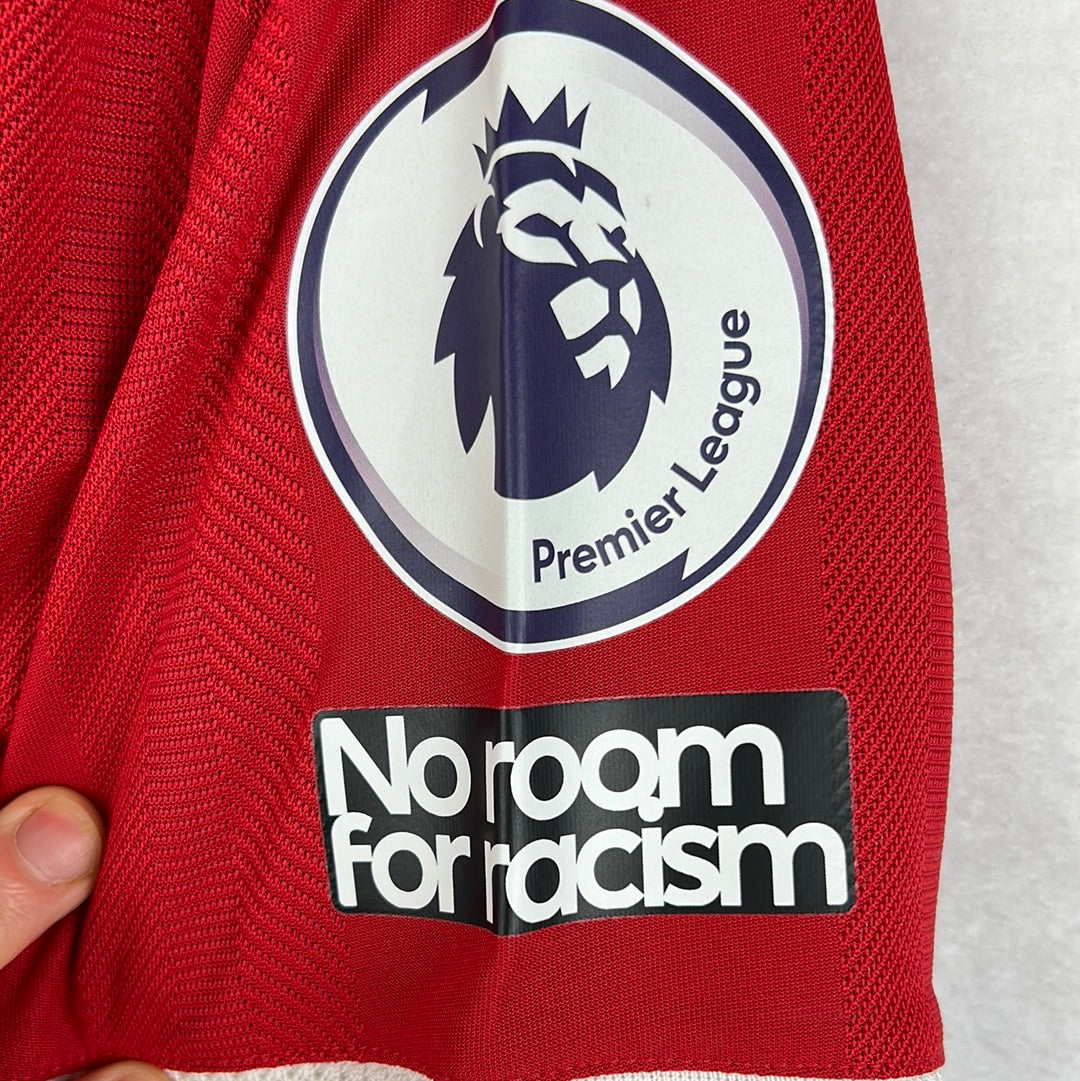 Manchester United 2021/2022 Player Issue Home Shirt Shaw