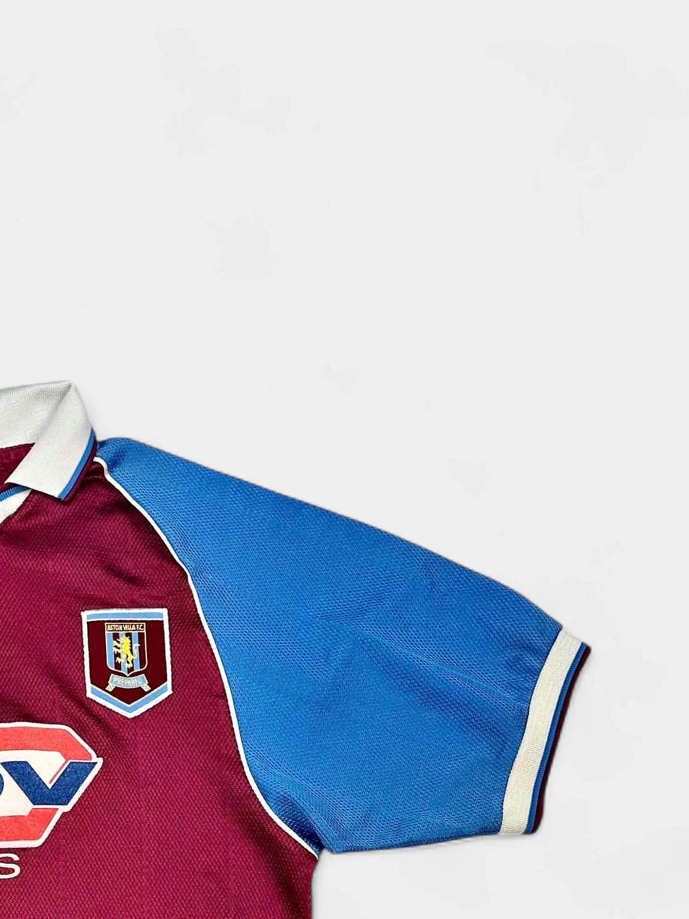 Aston Villa 1998-99 Football Shirt (Small)