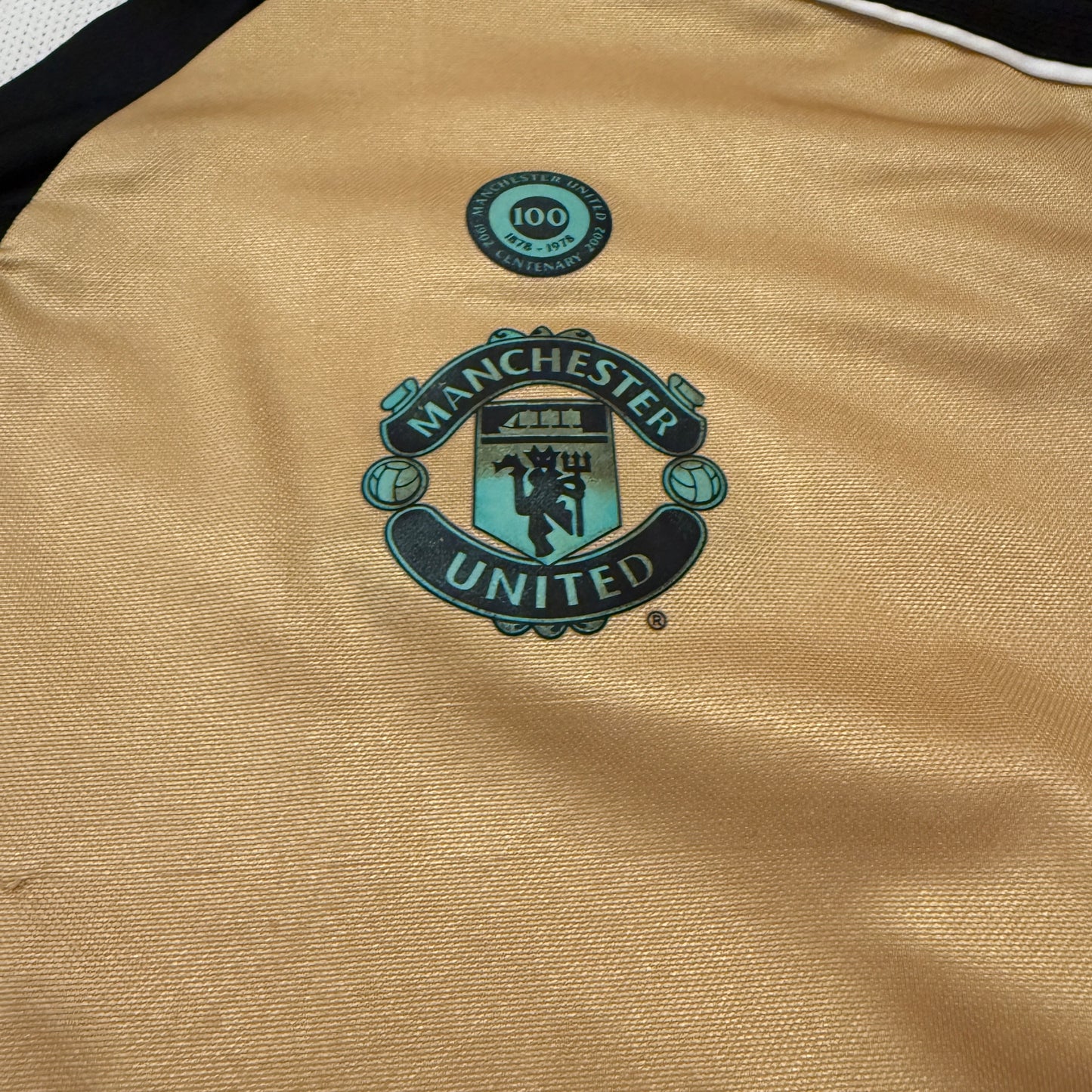 Manchester United 2001-2002 Third Shirt - Large - Very Good Condition